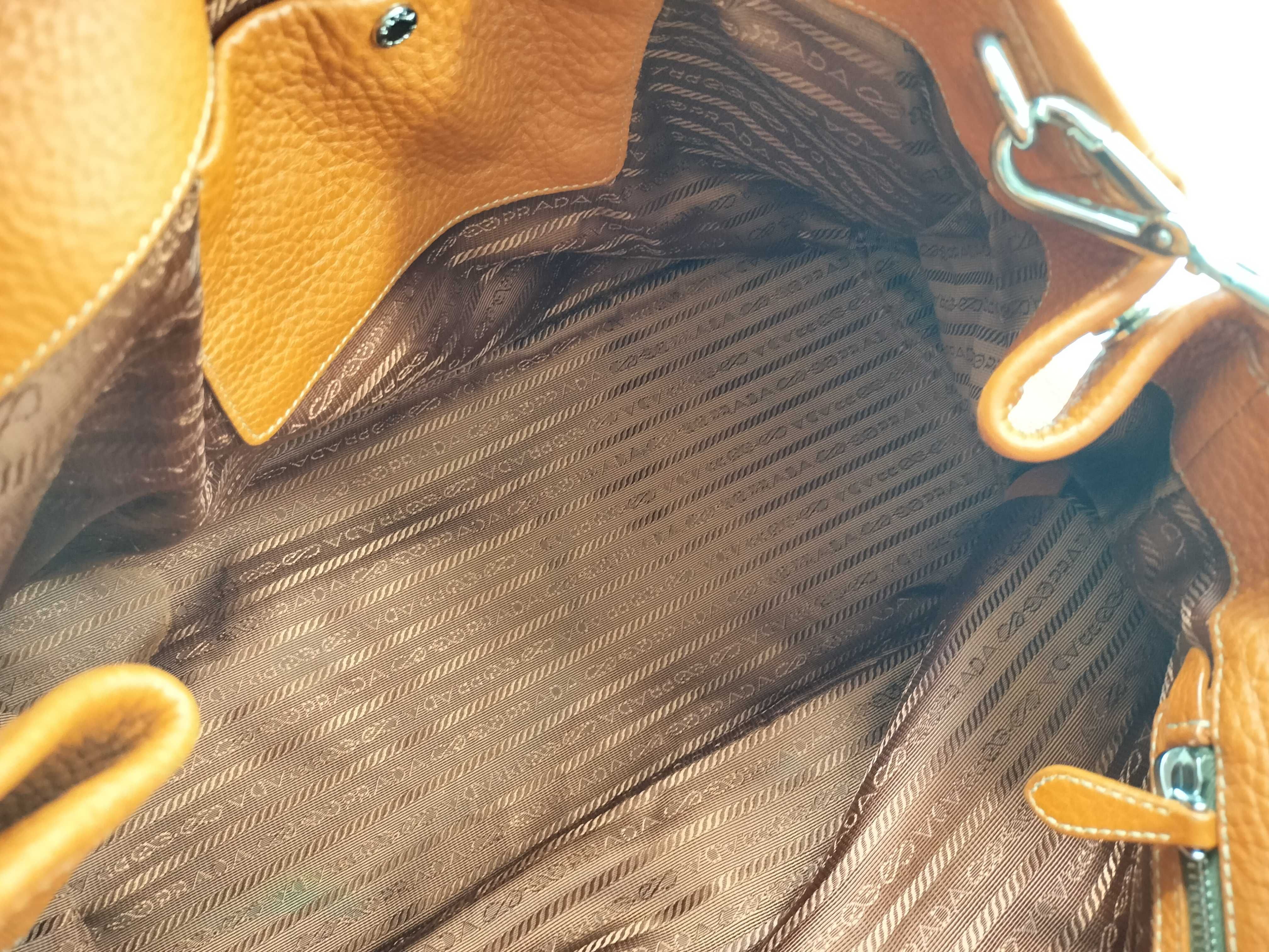 Vitello Daino Tote Shoulder Bag — view 12