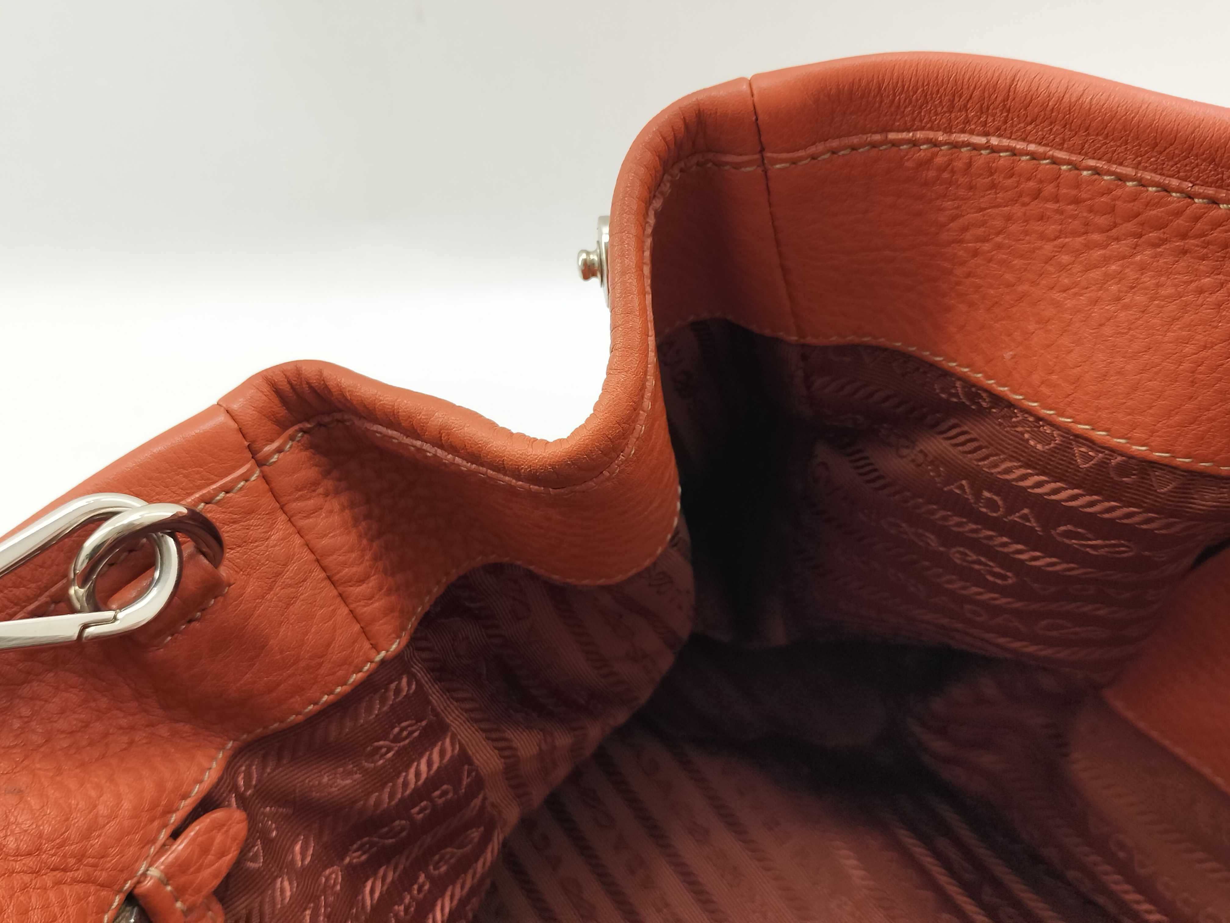 Vitello Daino Tote Shoulder Bag — view 13