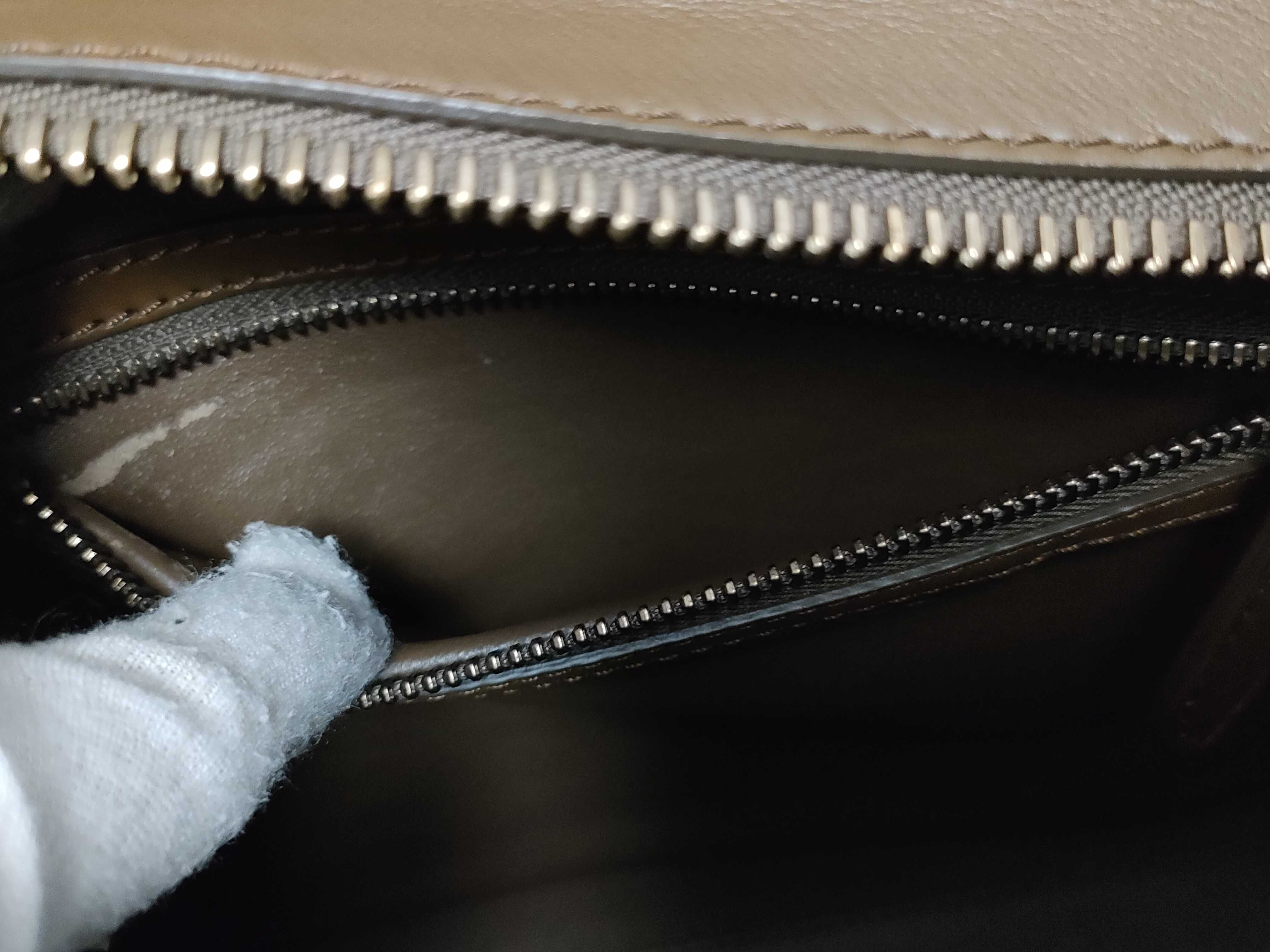 Luggage Shopper Leather 2-Way Handbag — view 12