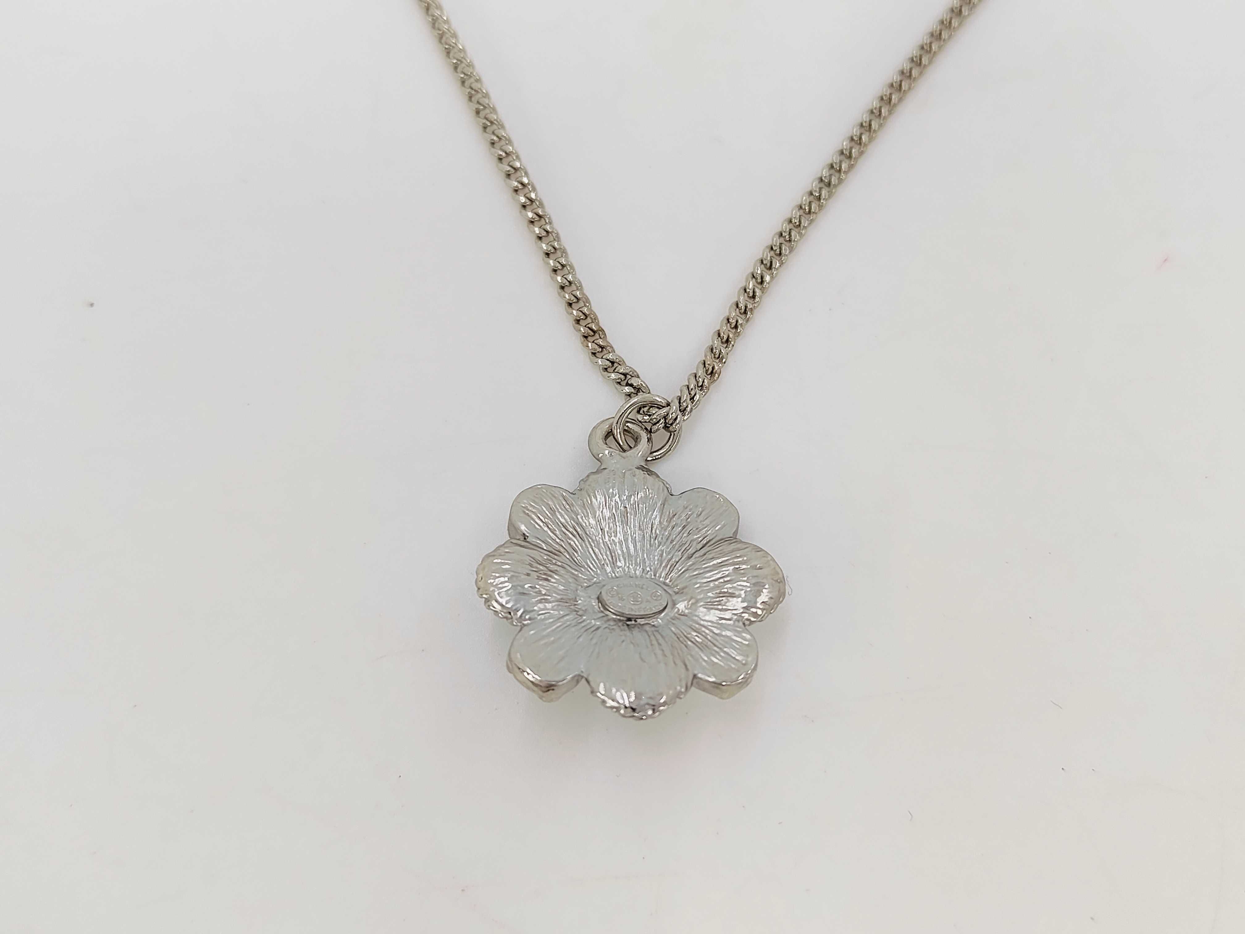 16A Necklace — view 3