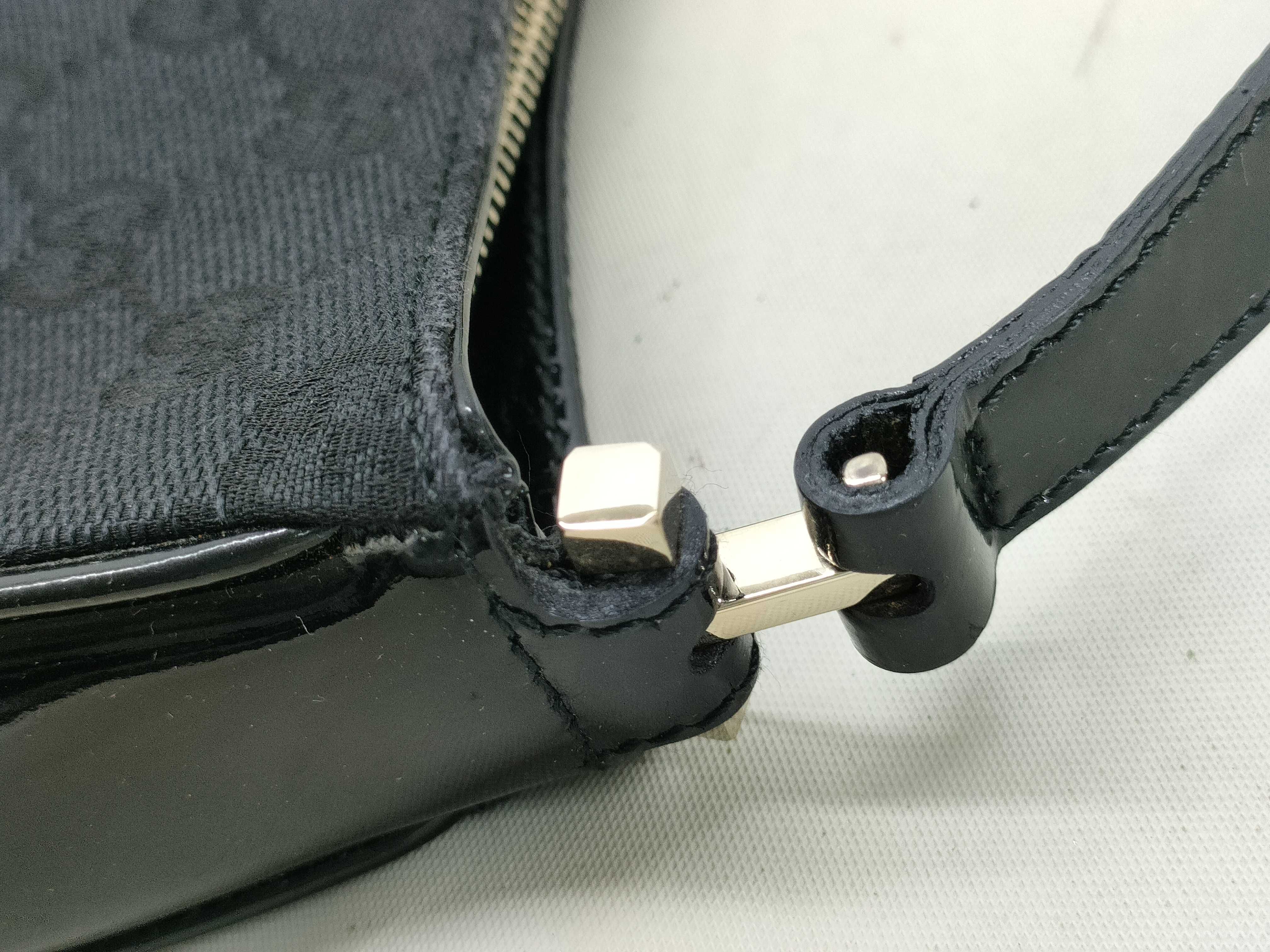 GG Canvas Handbag, Semi-Shoulder Bag, Black and Gold Shoulder Bag — view 6