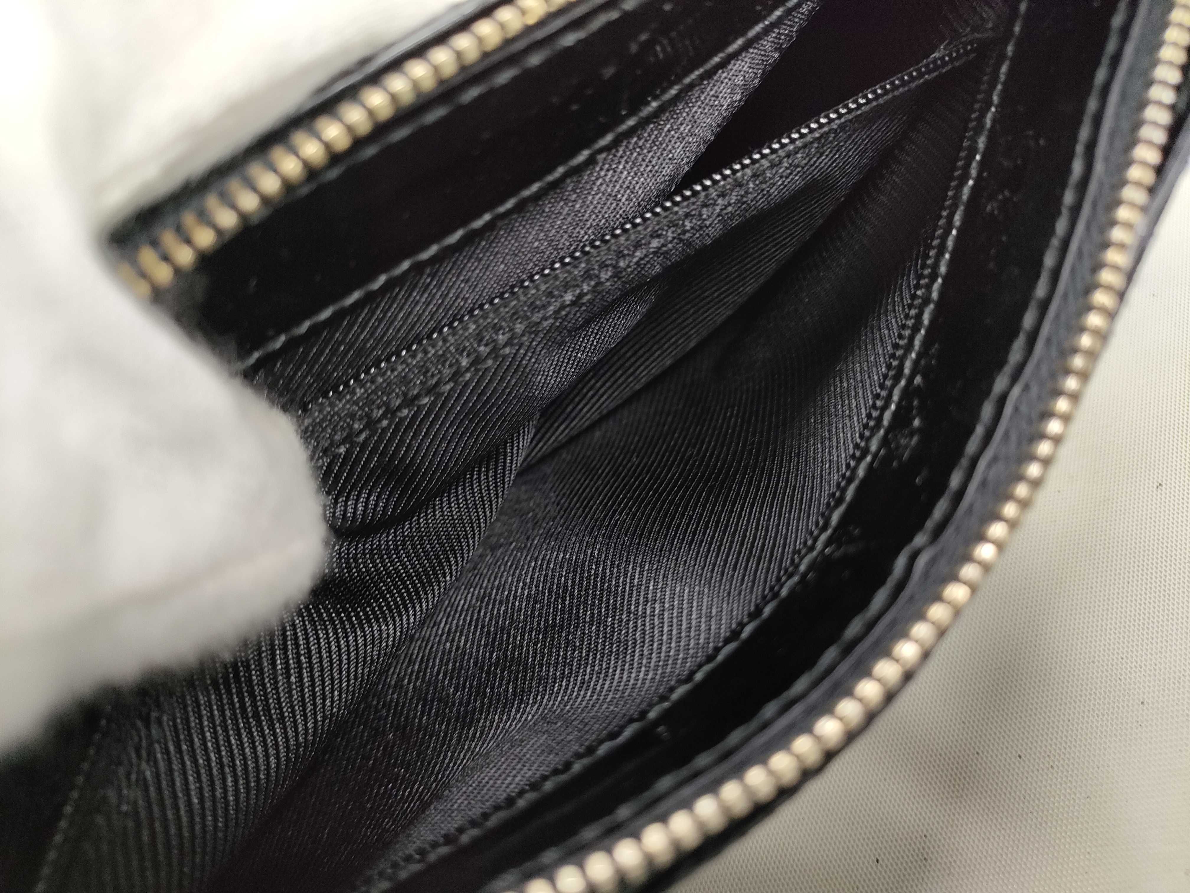GG Canvas Handbag, Semi-Shoulder Bag, Black and Gold Shoulder Bag — view 10