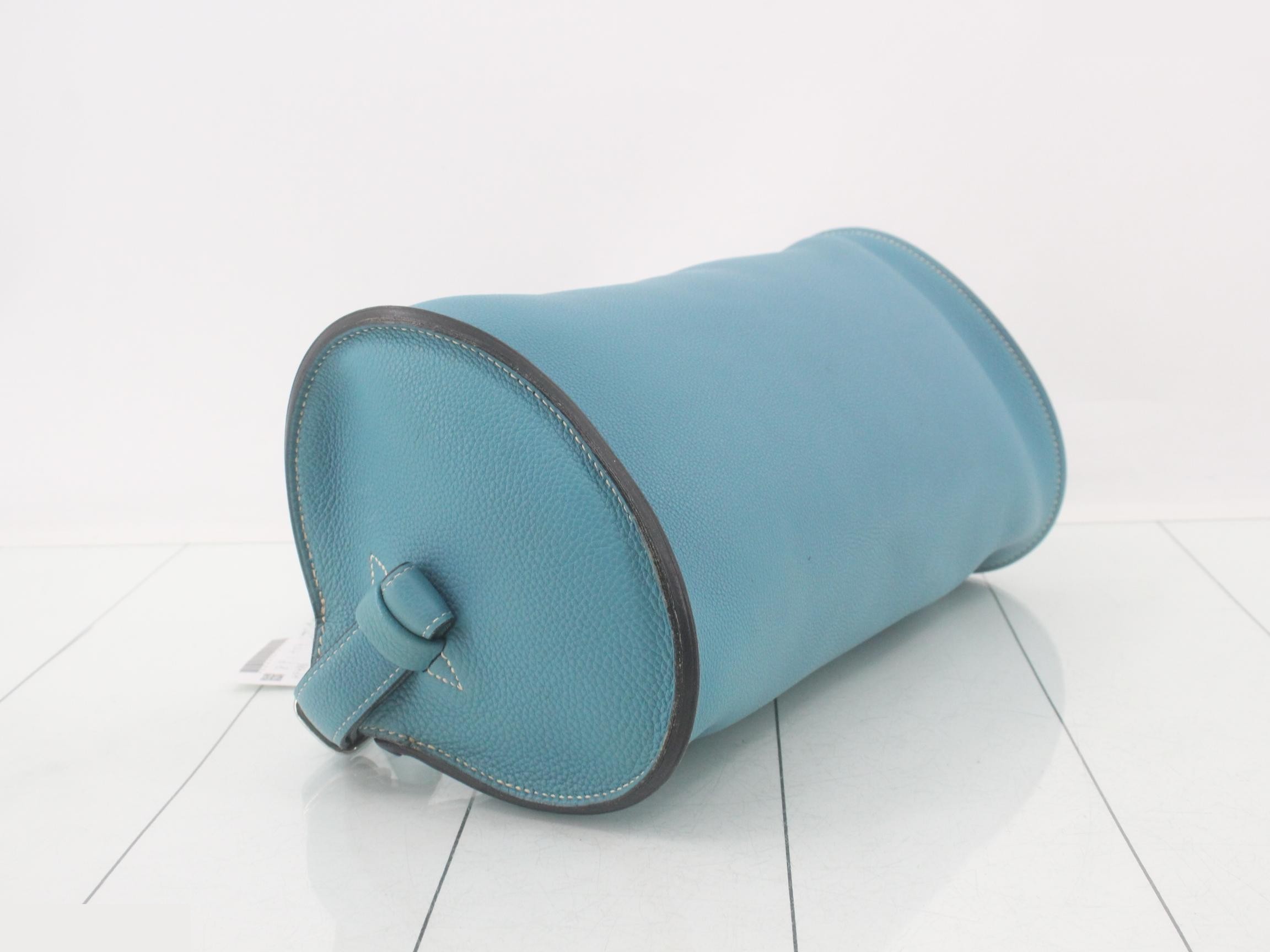 Doremi Shoulder Bag, Leather, Blue, F Stamp — view 5
