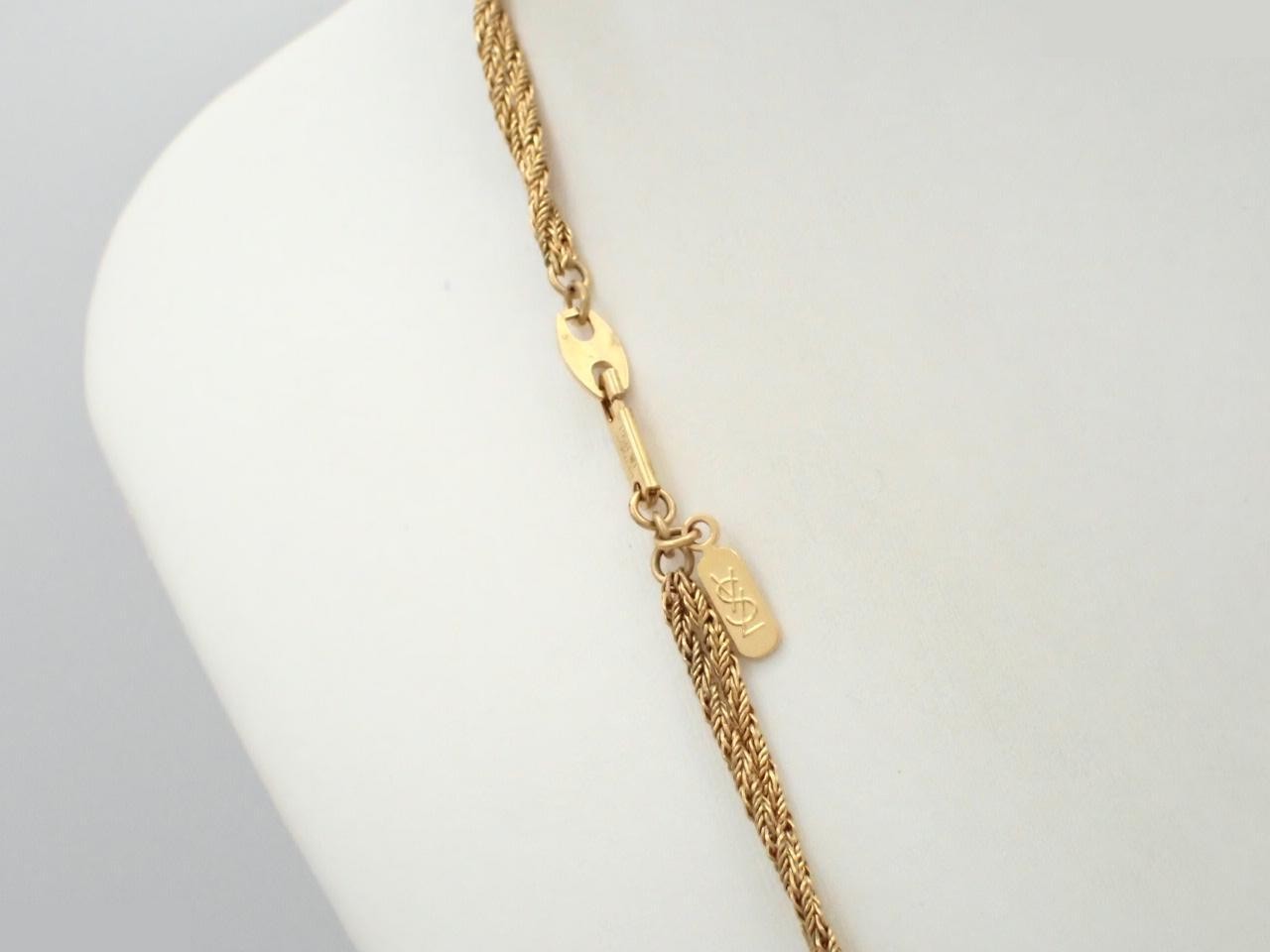 Pearl necklace, gold-plated, chain approximately 80cm long. — view 2