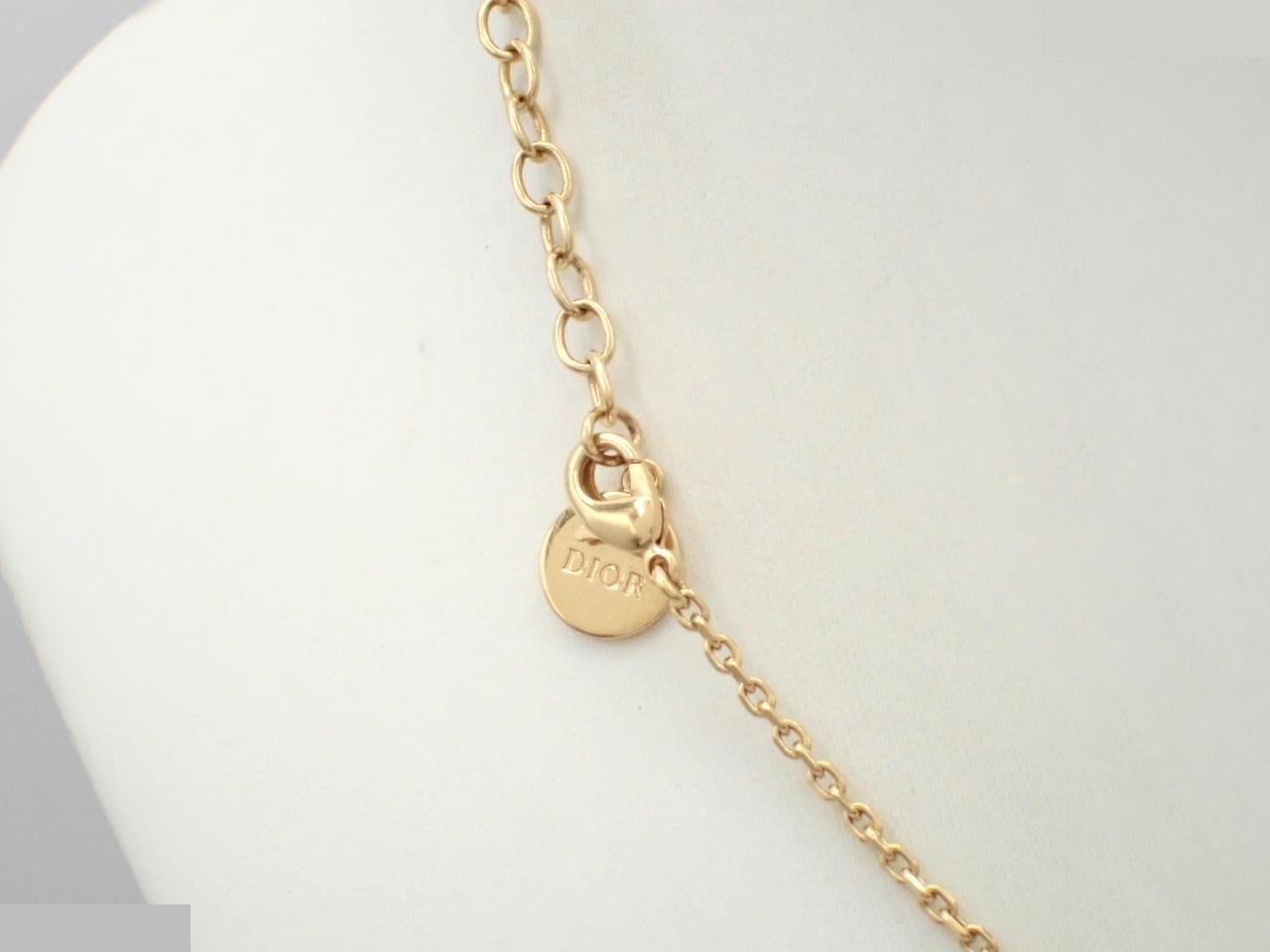 Gold necklace, chain approximately 42cm — view 2
