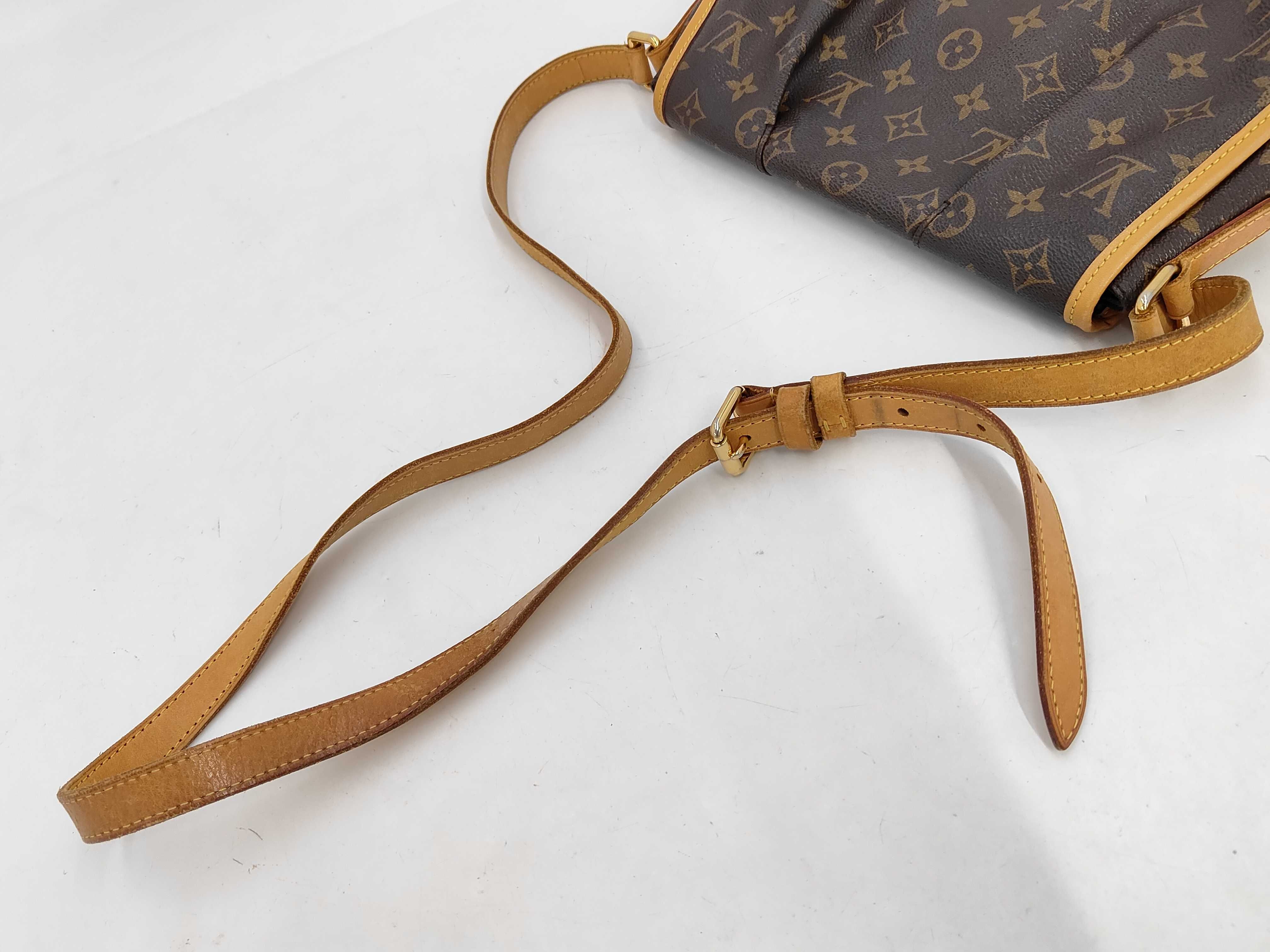 Monogram Nilmontant PM M40474 MI2161 Shoulder Bag — view 3