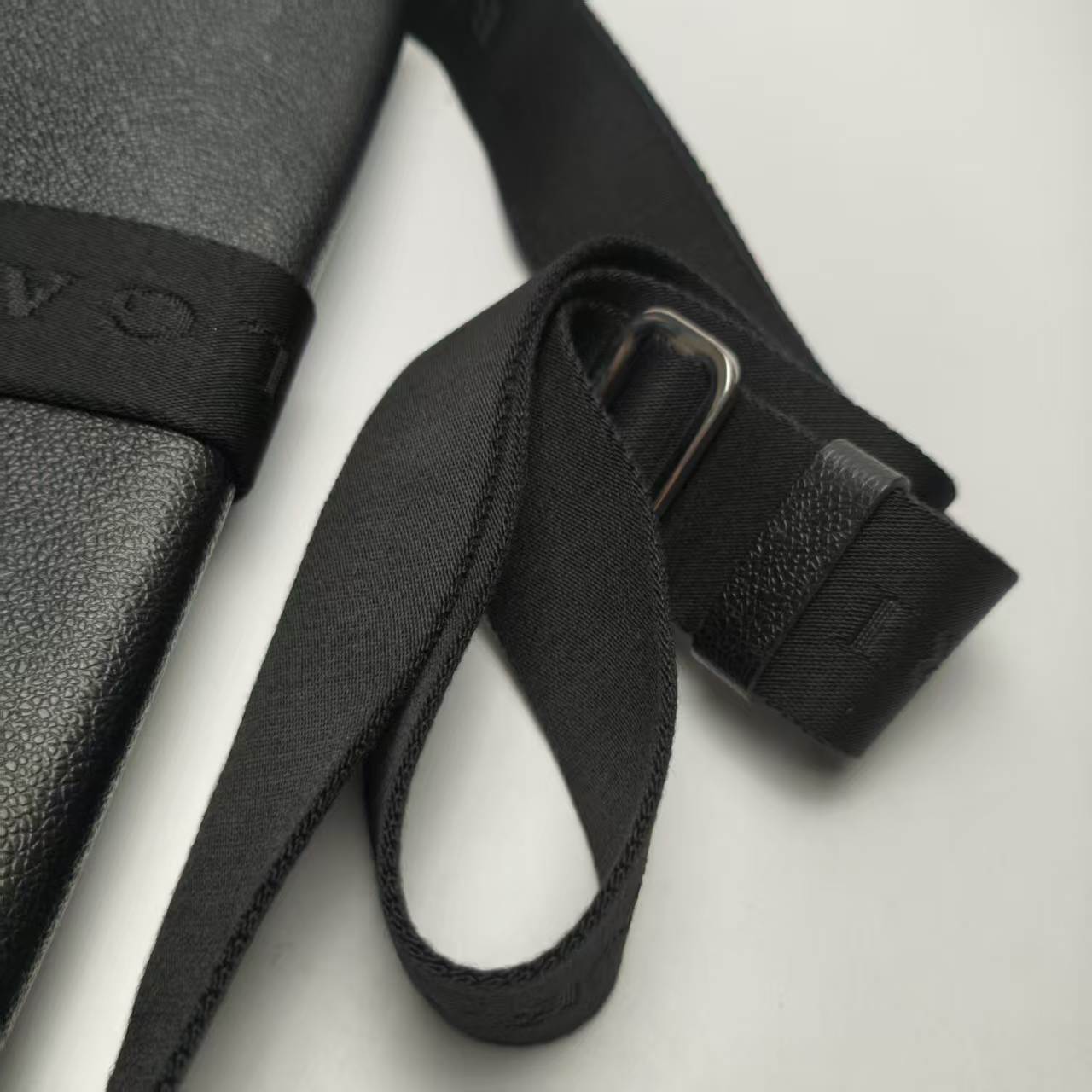 【*Shipped from: China*】BVLGARI Bulgari Leather Shoulder Bag — view 12