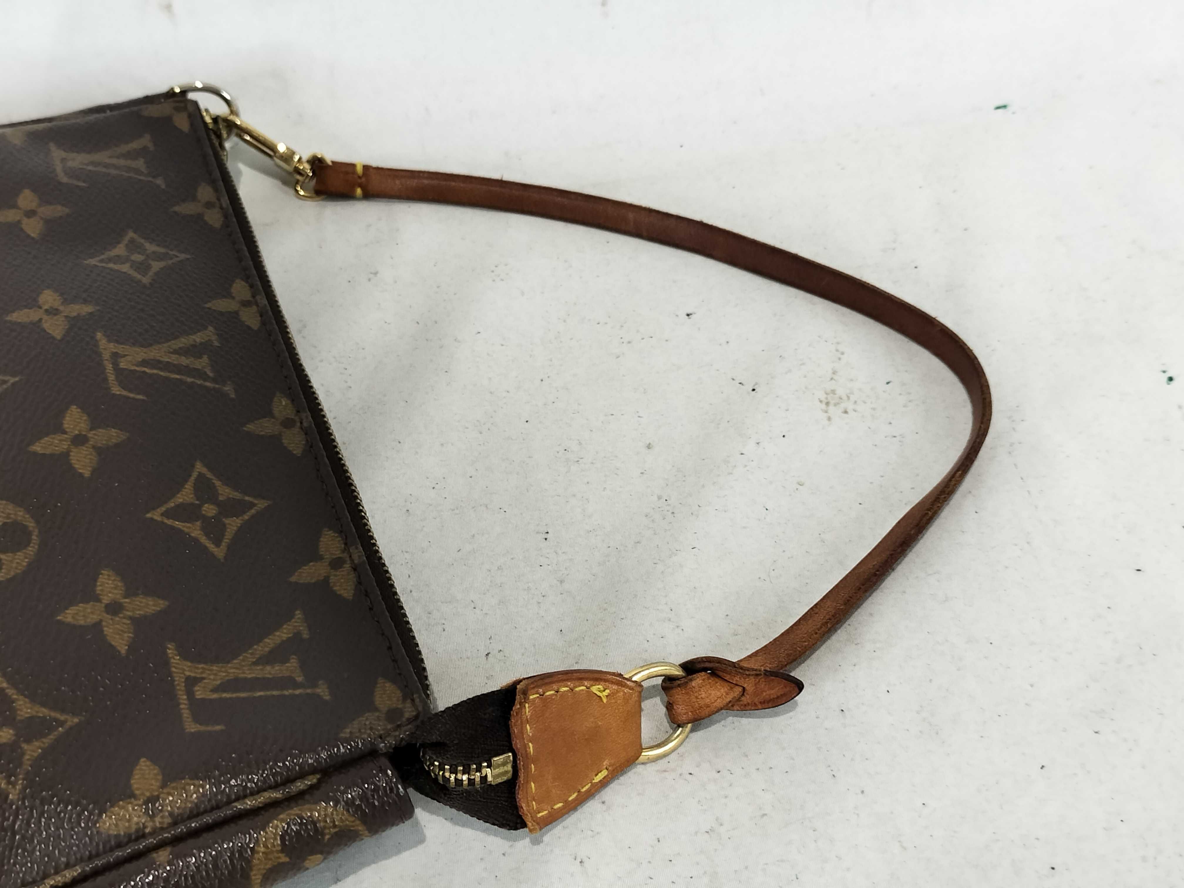 Monogram M51980 Pochette Accessoires Handbag — view 3