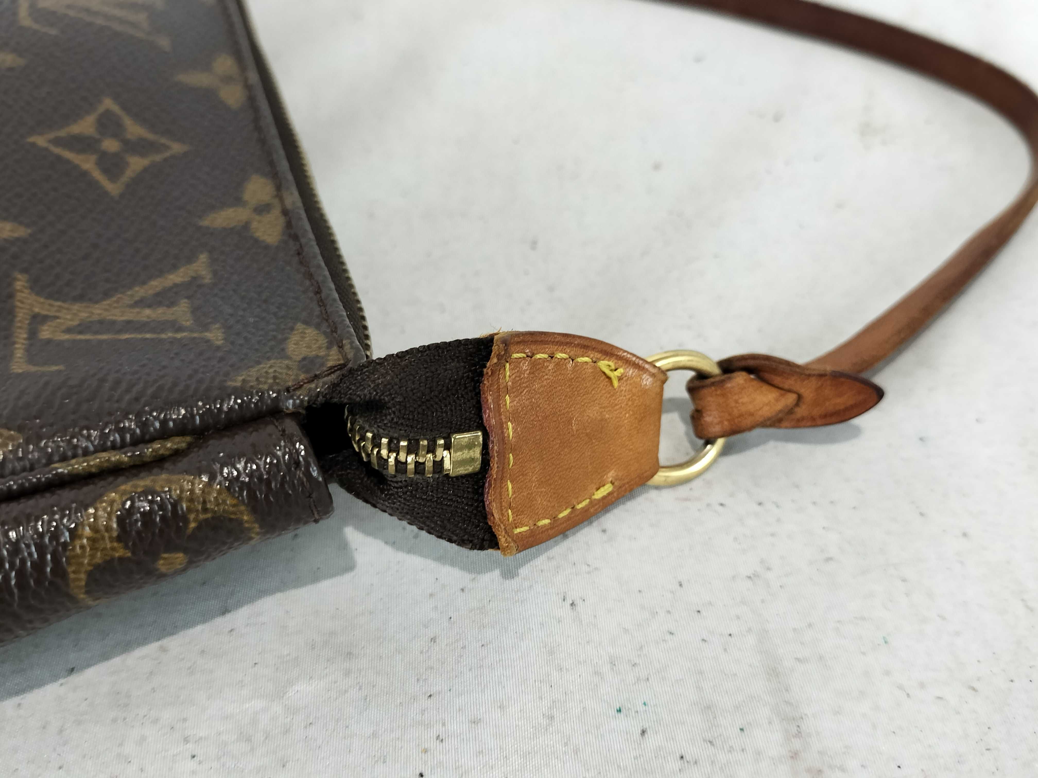 Monogram M51980 Pochette Accessoires Handbag — view 5