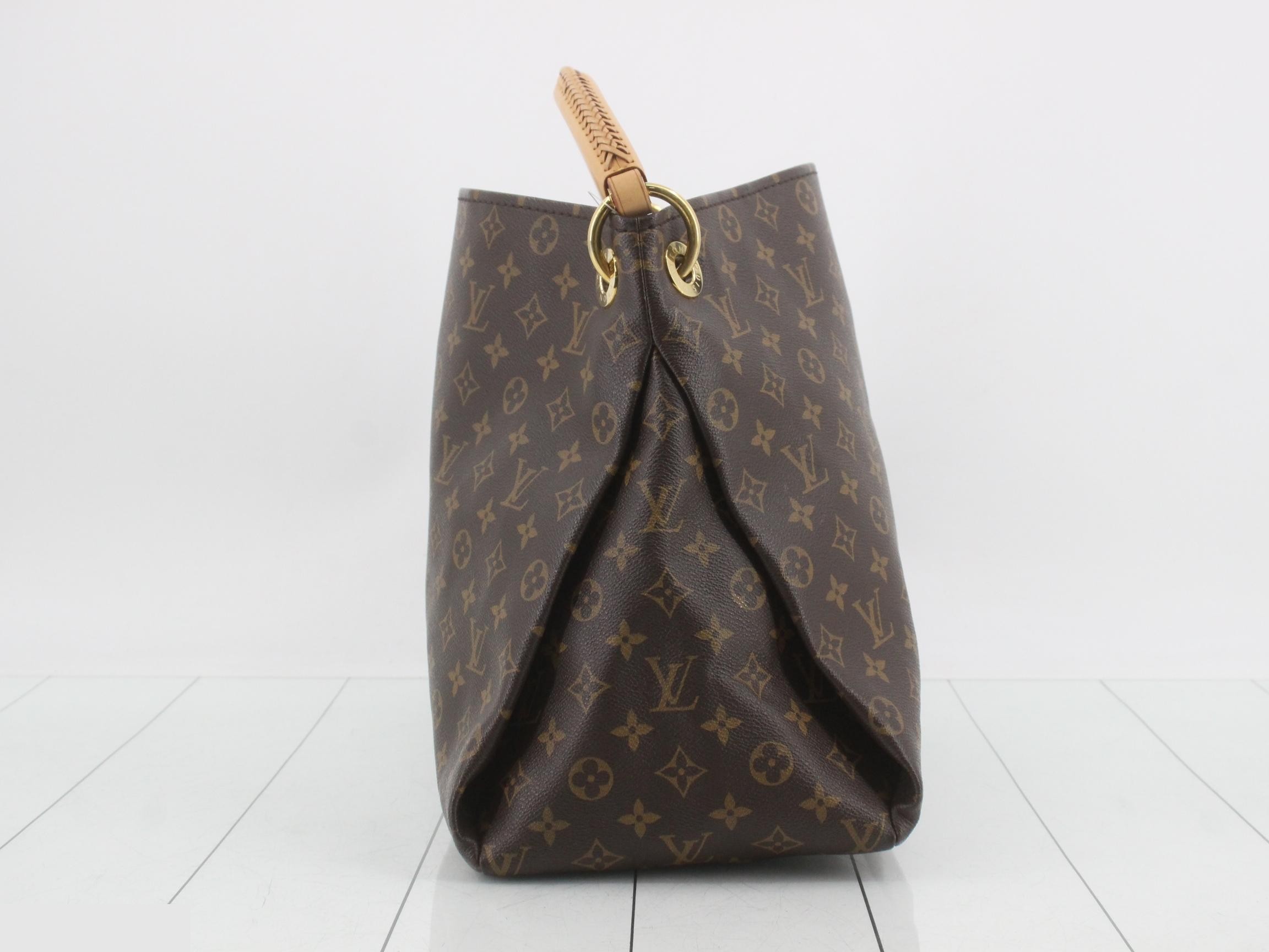 Monogram Artsy MM Shoulder Bag — view 3