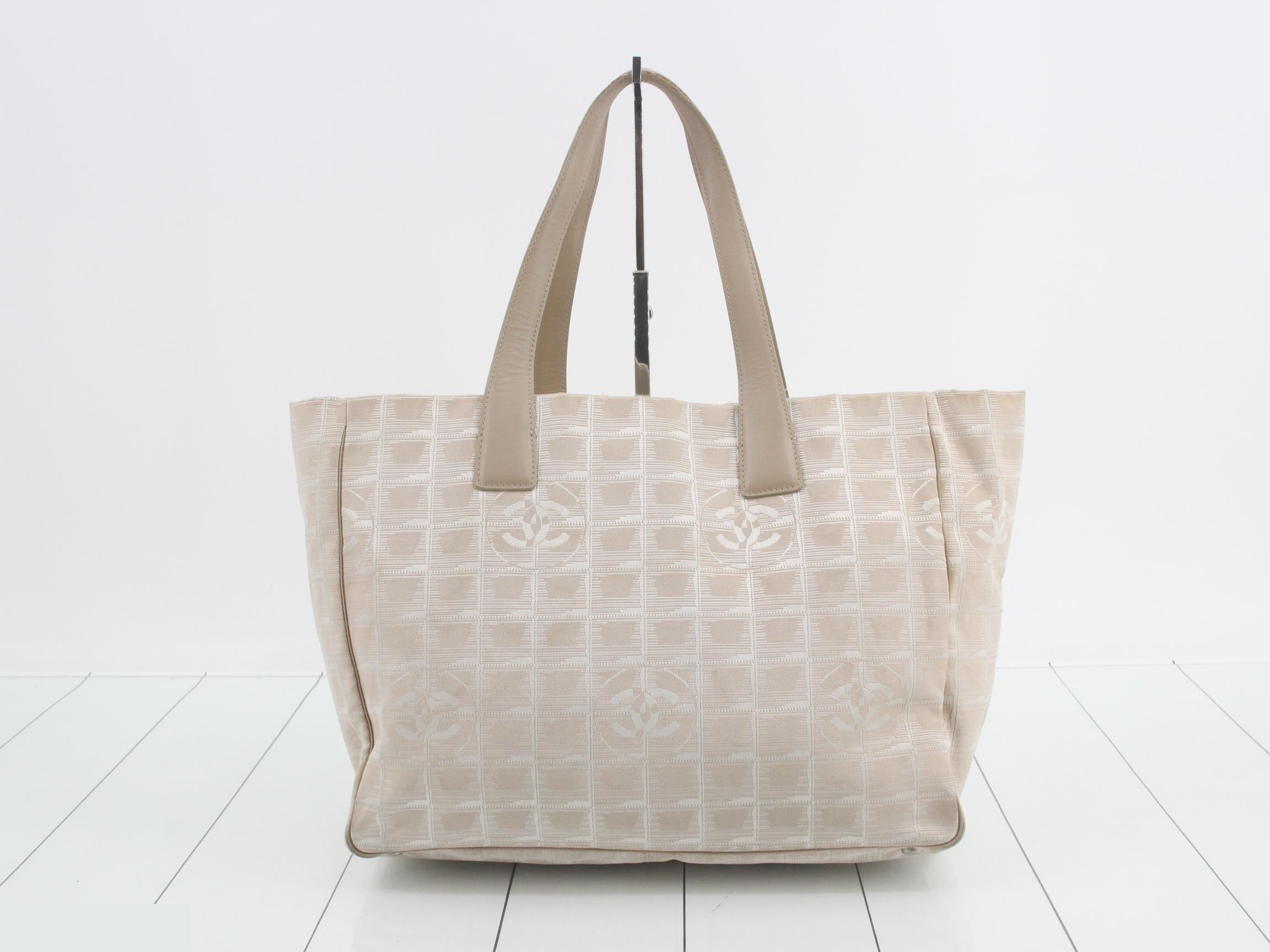 New Travel Line (Bags) - Tote Bag — view 2