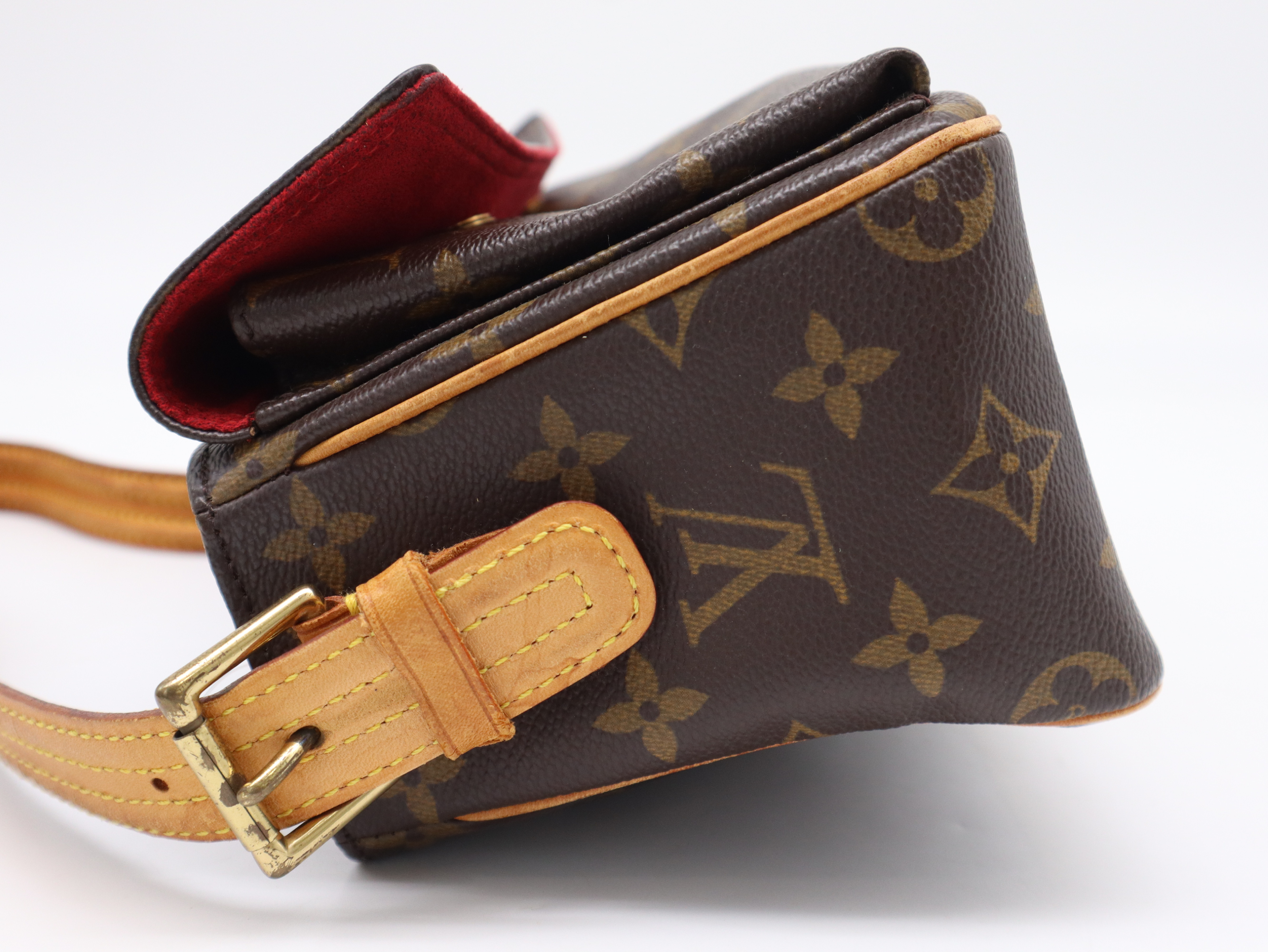 M51164 Monogram Viva Cite MM Shoulder Bag — view 3