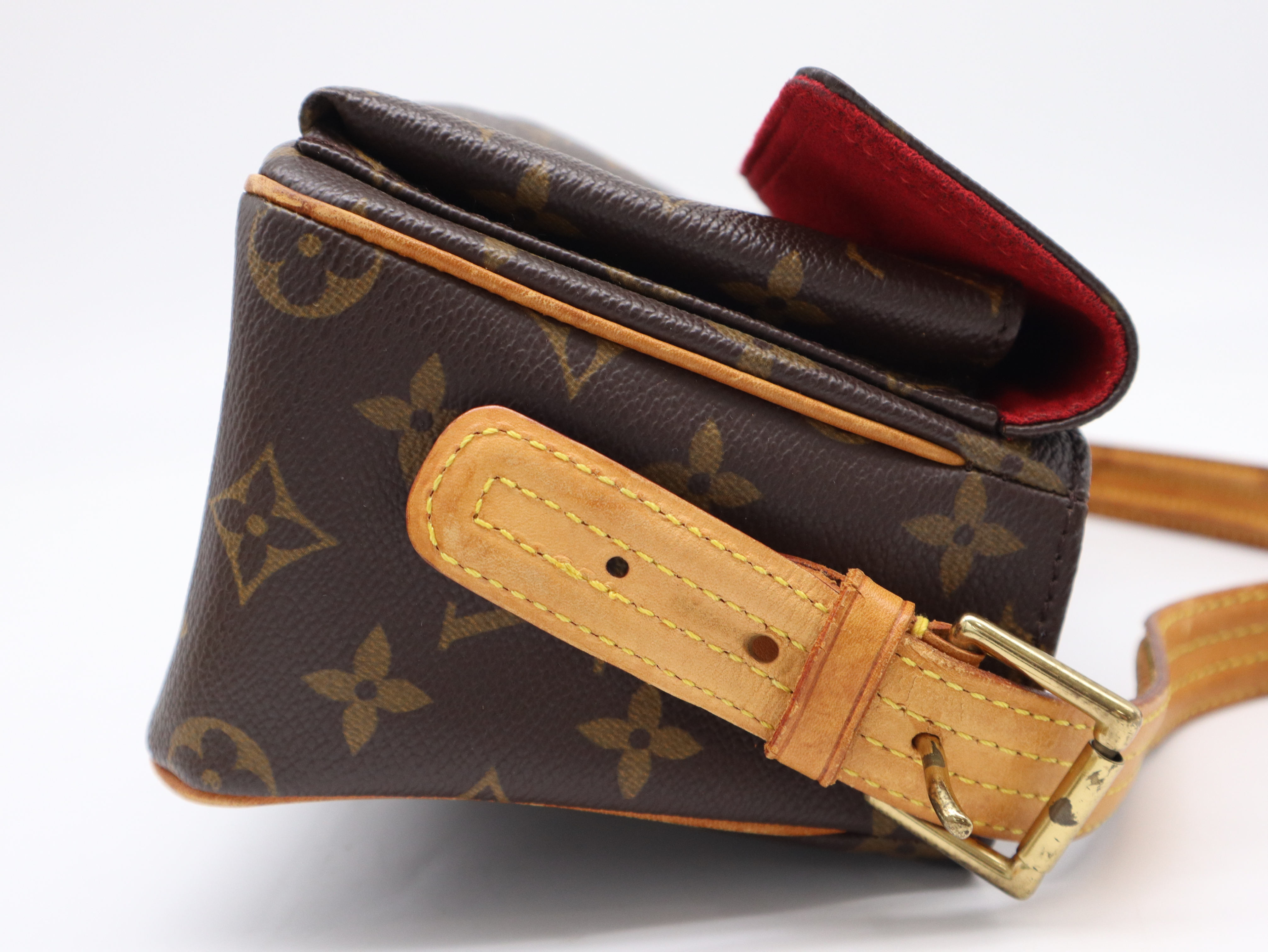 M51164 Monogram Viva Cite MM Shoulder Bag — view 4