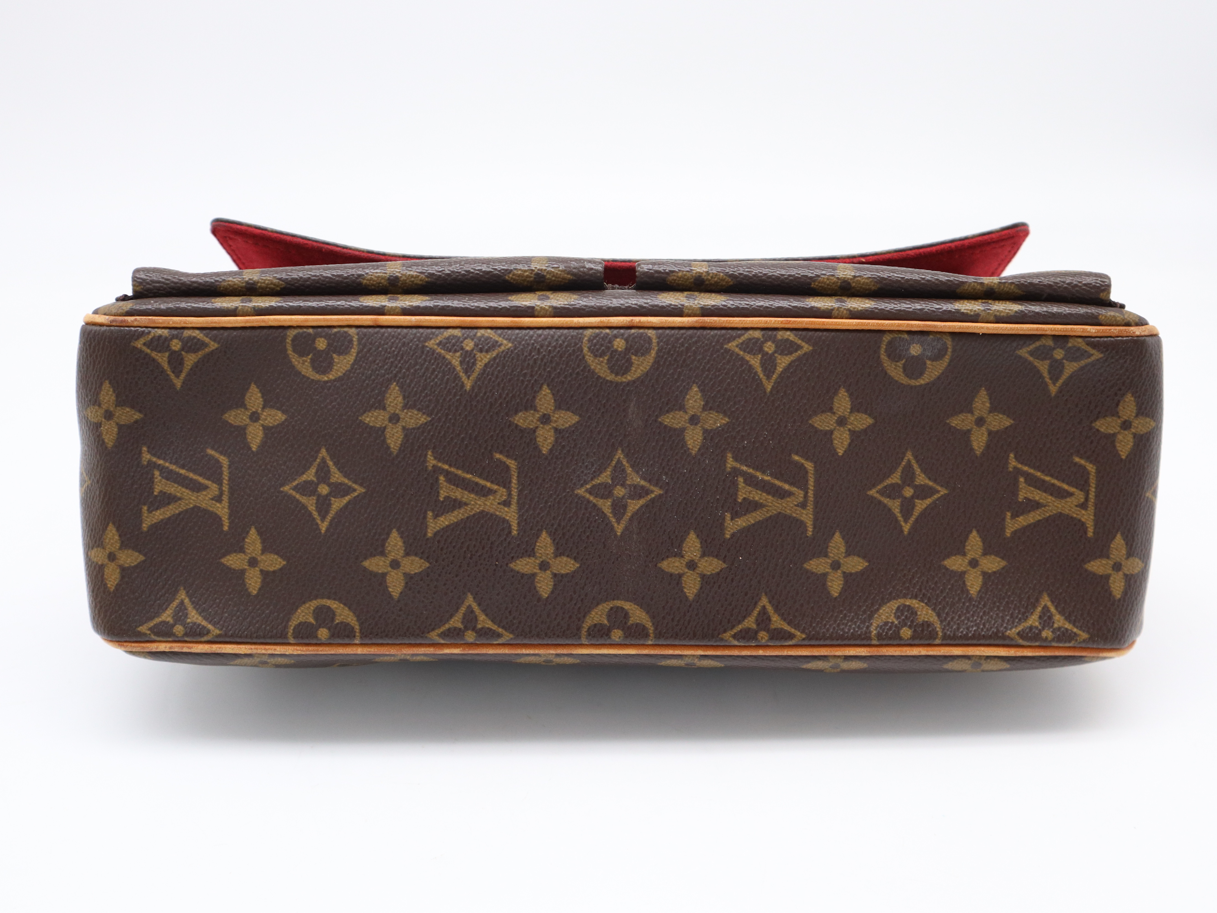 M51164 Monogram Viva Cite MM Shoulder Bag — view 5