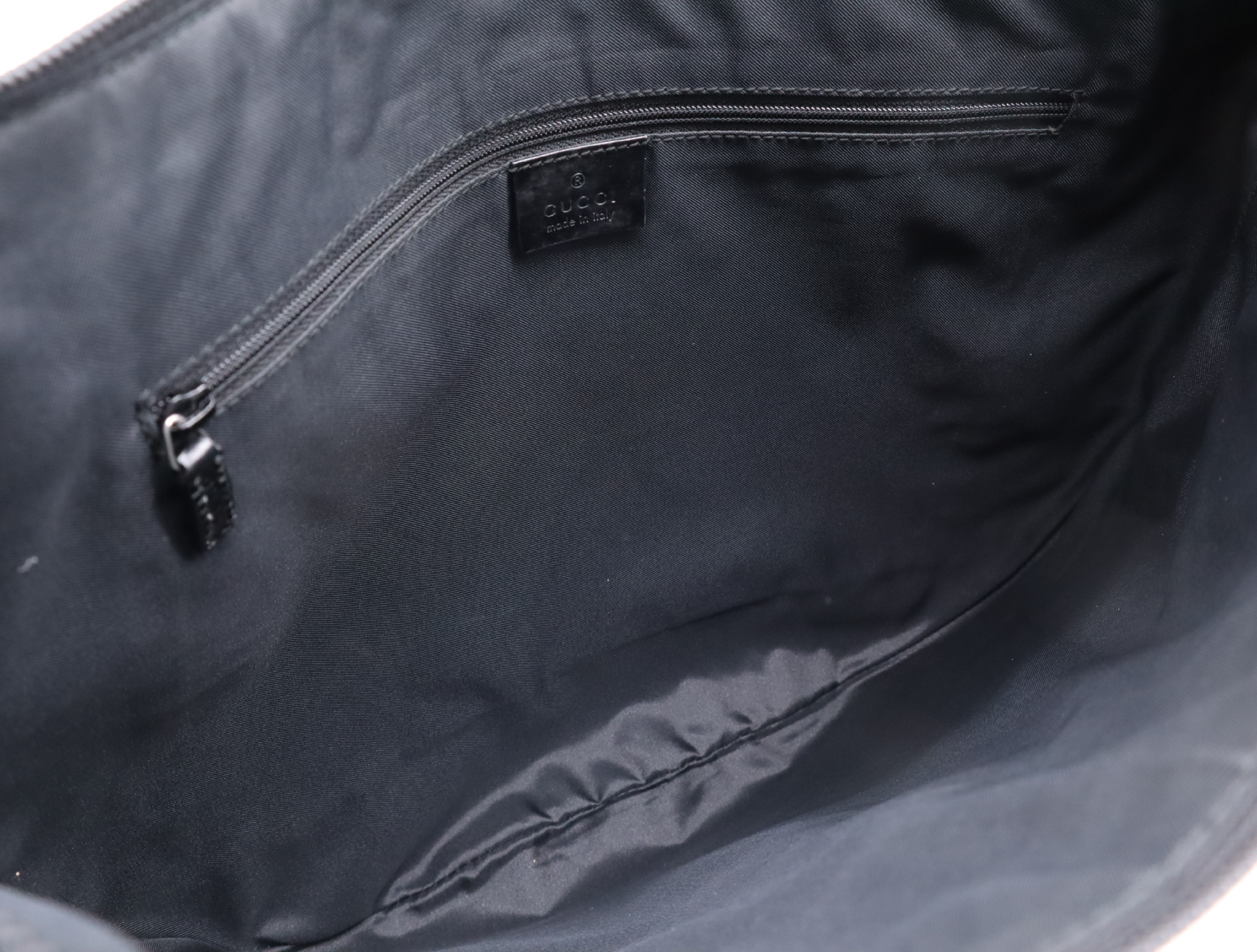 001・1206 GG Suede Black Shoulder Bag — view 11