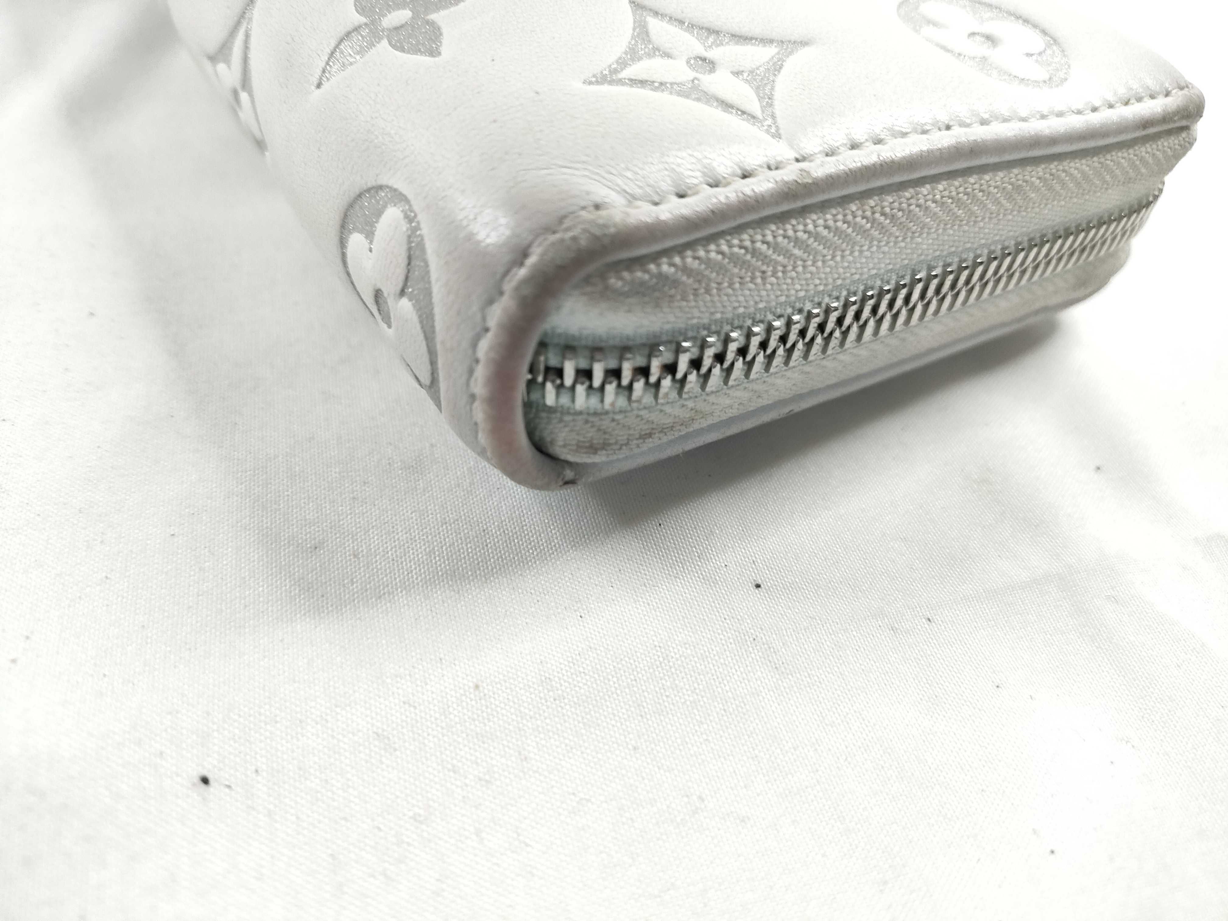 Zippy Wallet LV SKI M12154 Lambskin Wallet — view 3