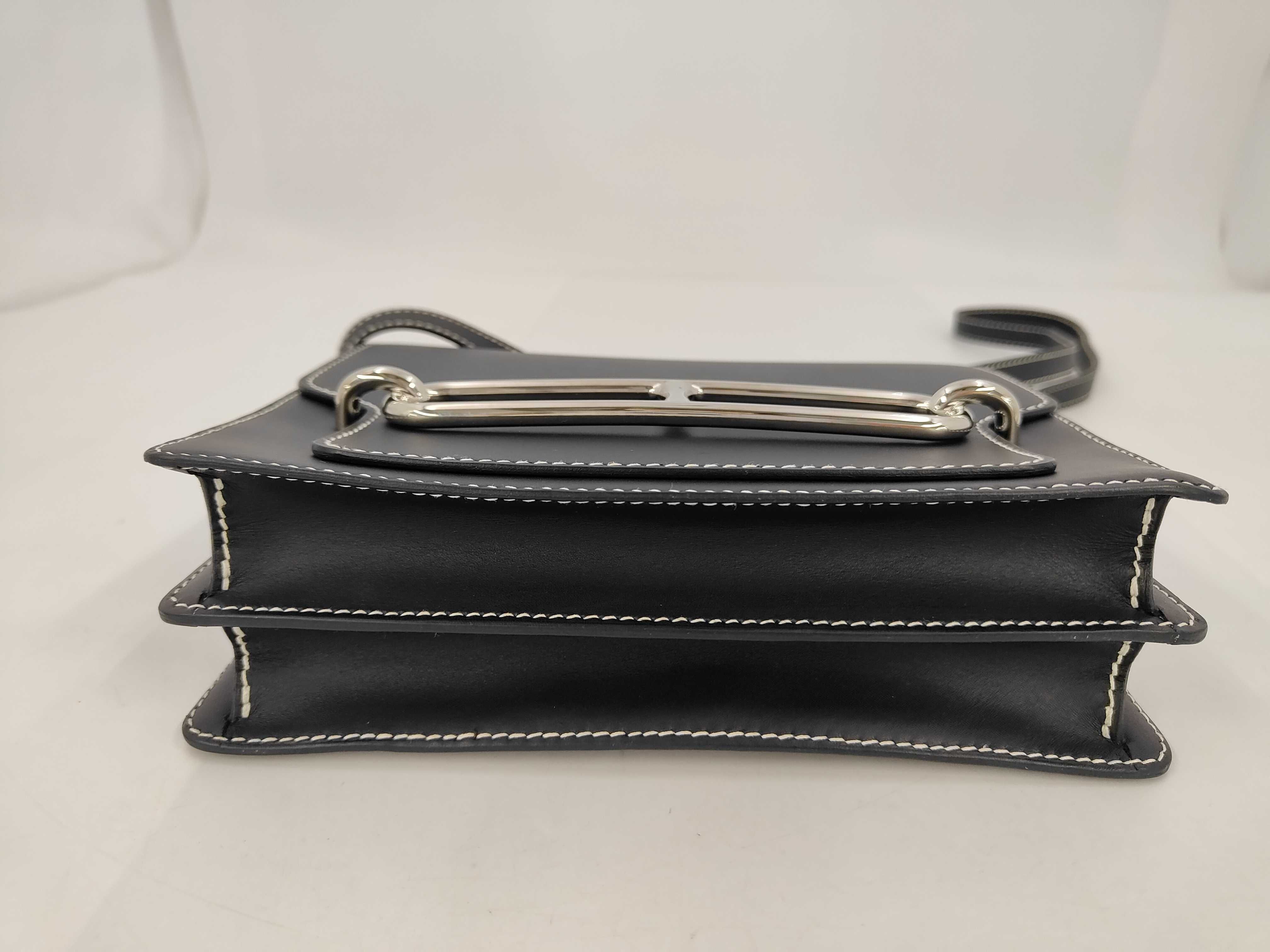 Sac Lauris 23, Veau Swift leather shoulder bag, C stamp. — view 3