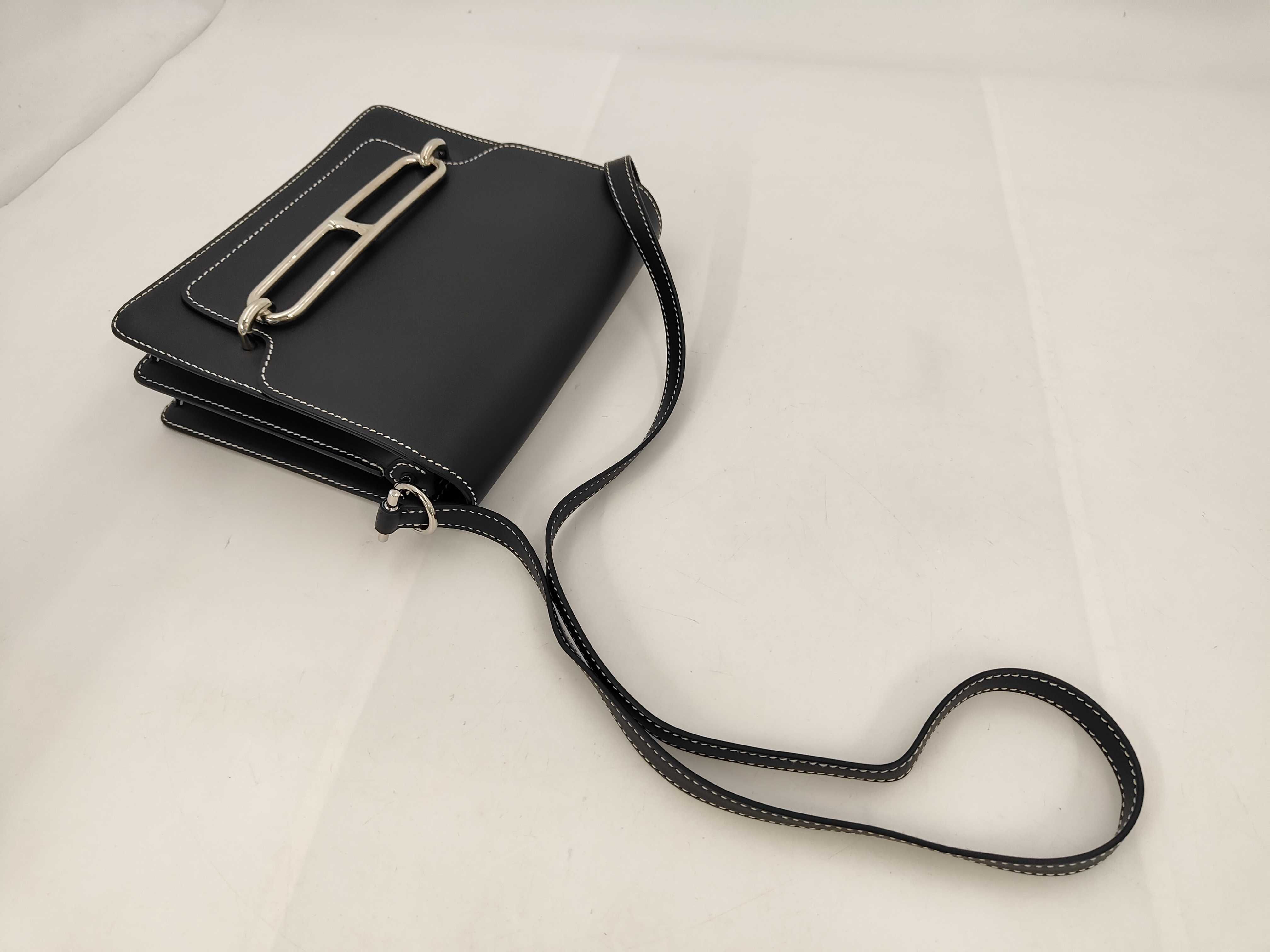 Sac Lauris 23, Veau Swift leather shoulder bag, C stamp. — view 5