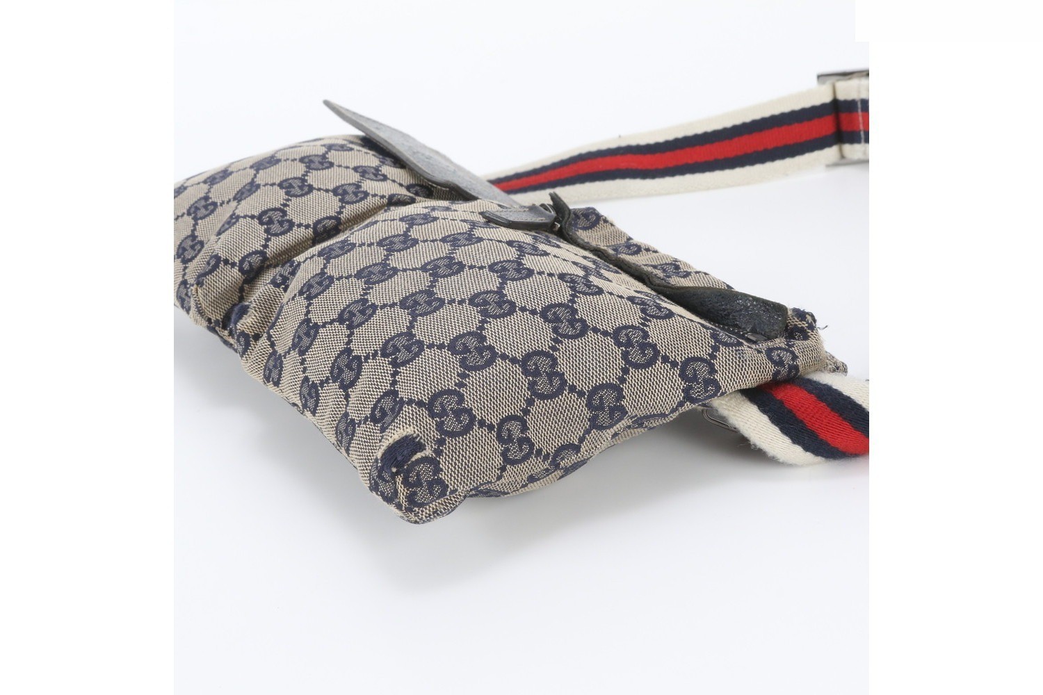 GG Canvas 28566 Leather Body Bag — view 4