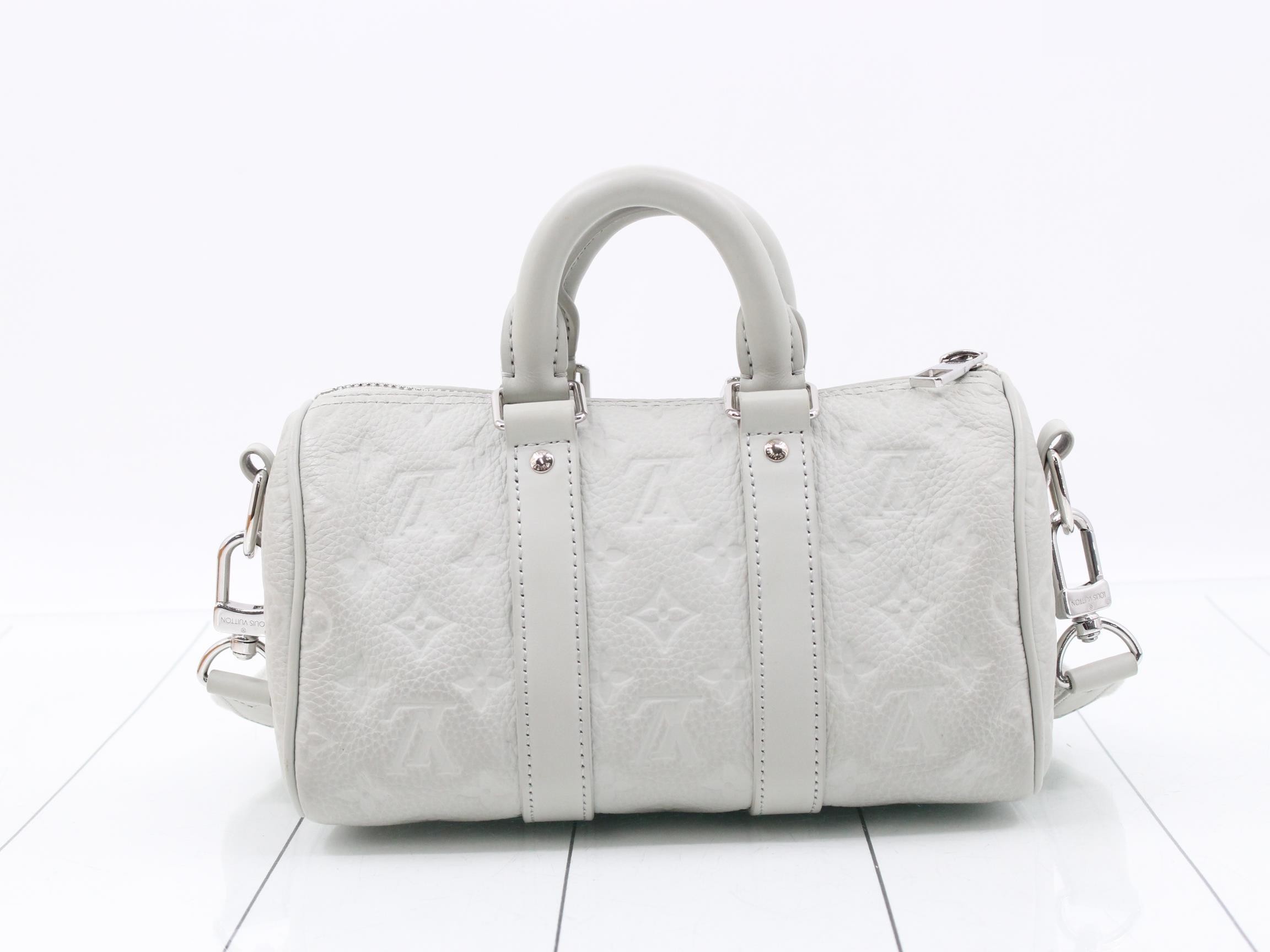 Monogram Taurillon Keepall Bandoulière 25 — view 2