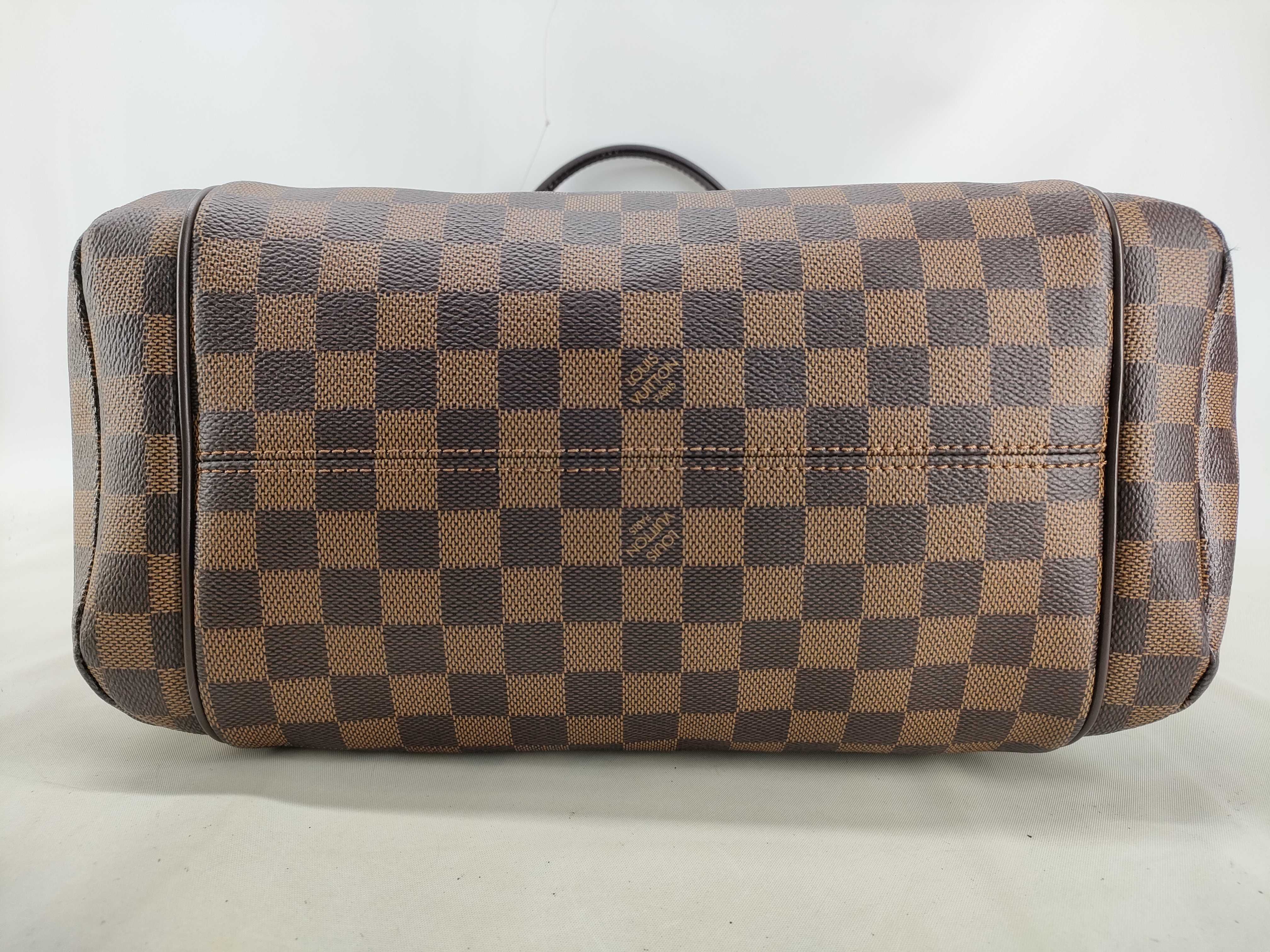 LV Damier Totally MM Tote Bag — view 3