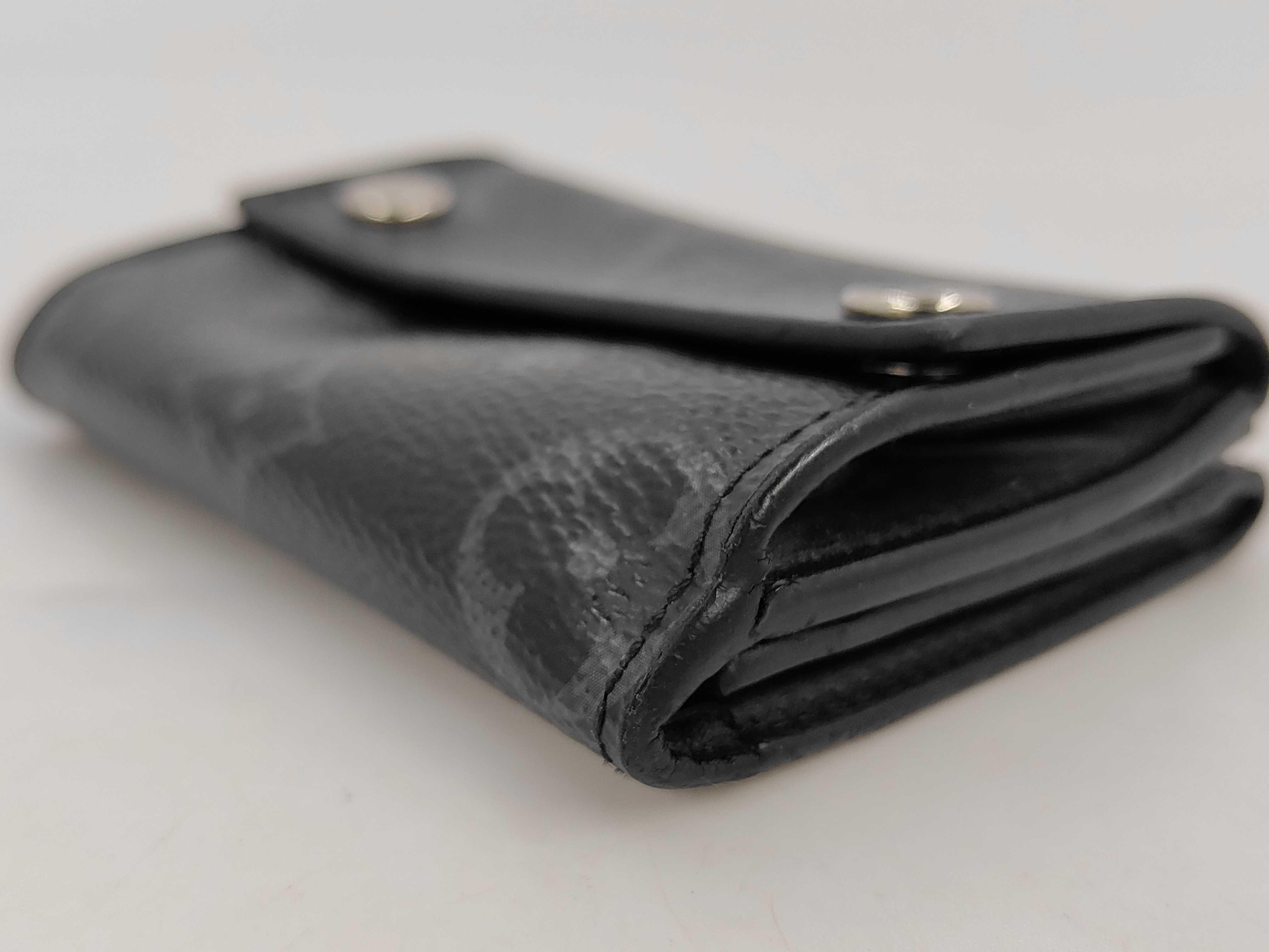 wallet — view 3