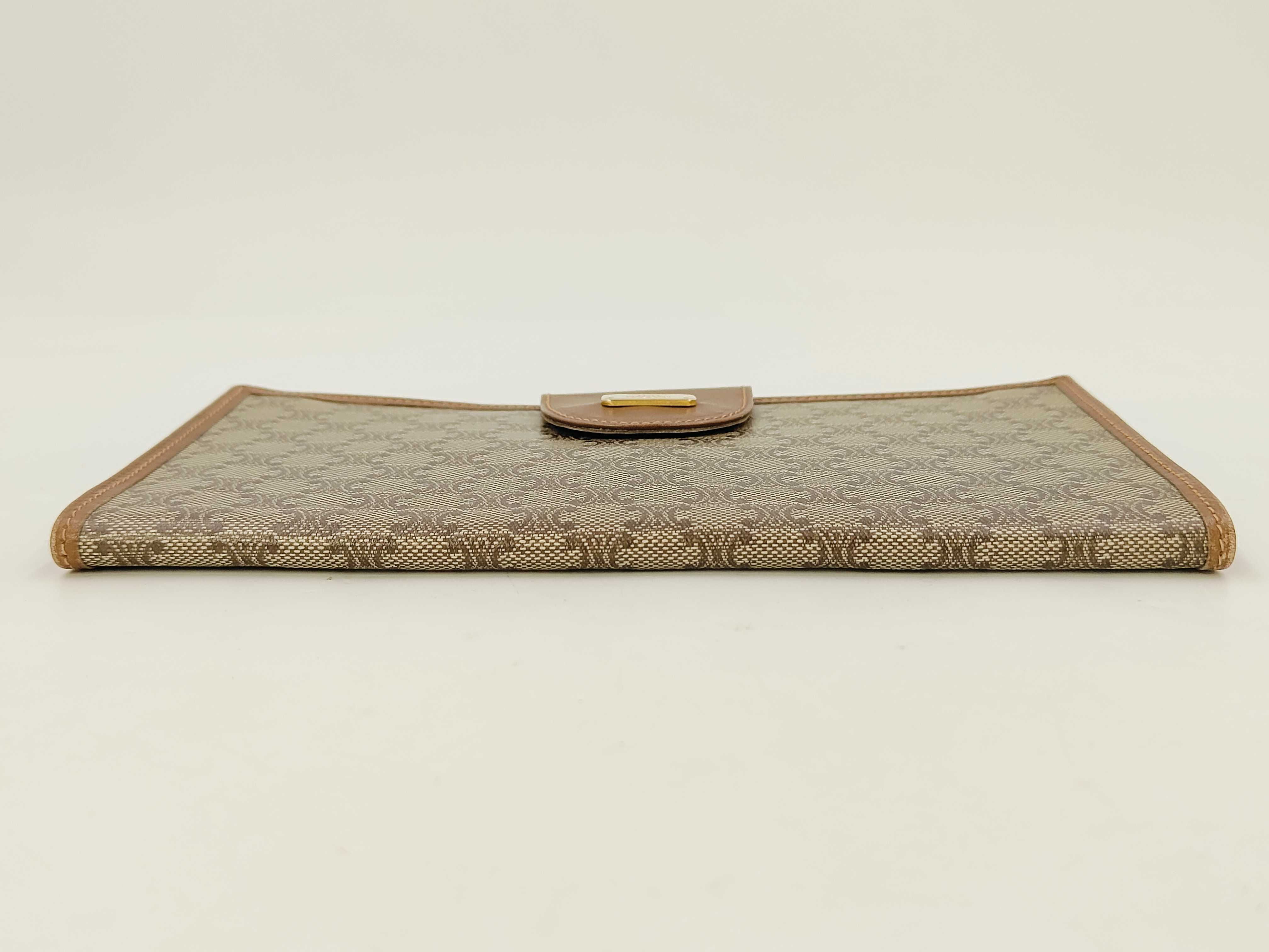 wallet — view 3