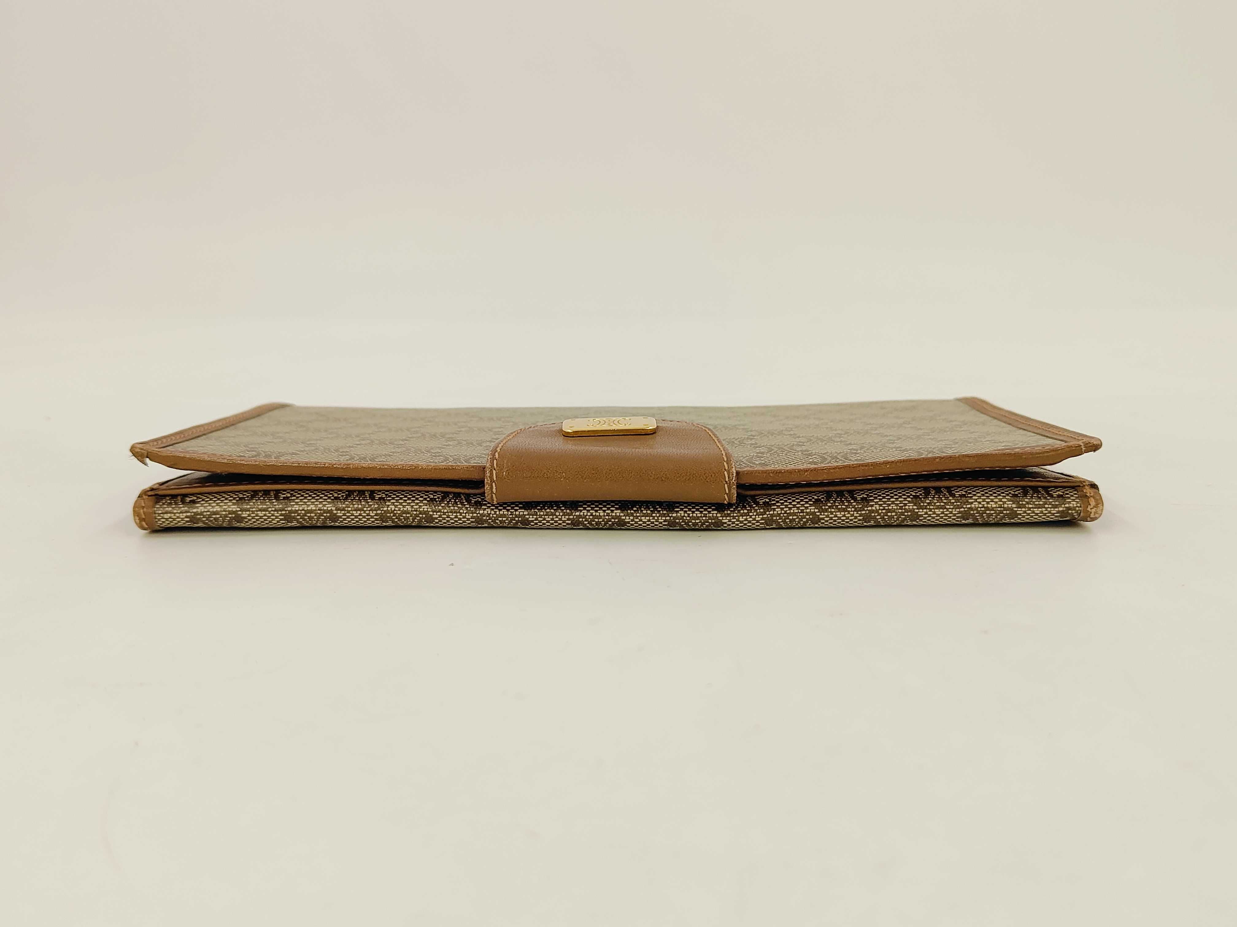wallet — view 5
