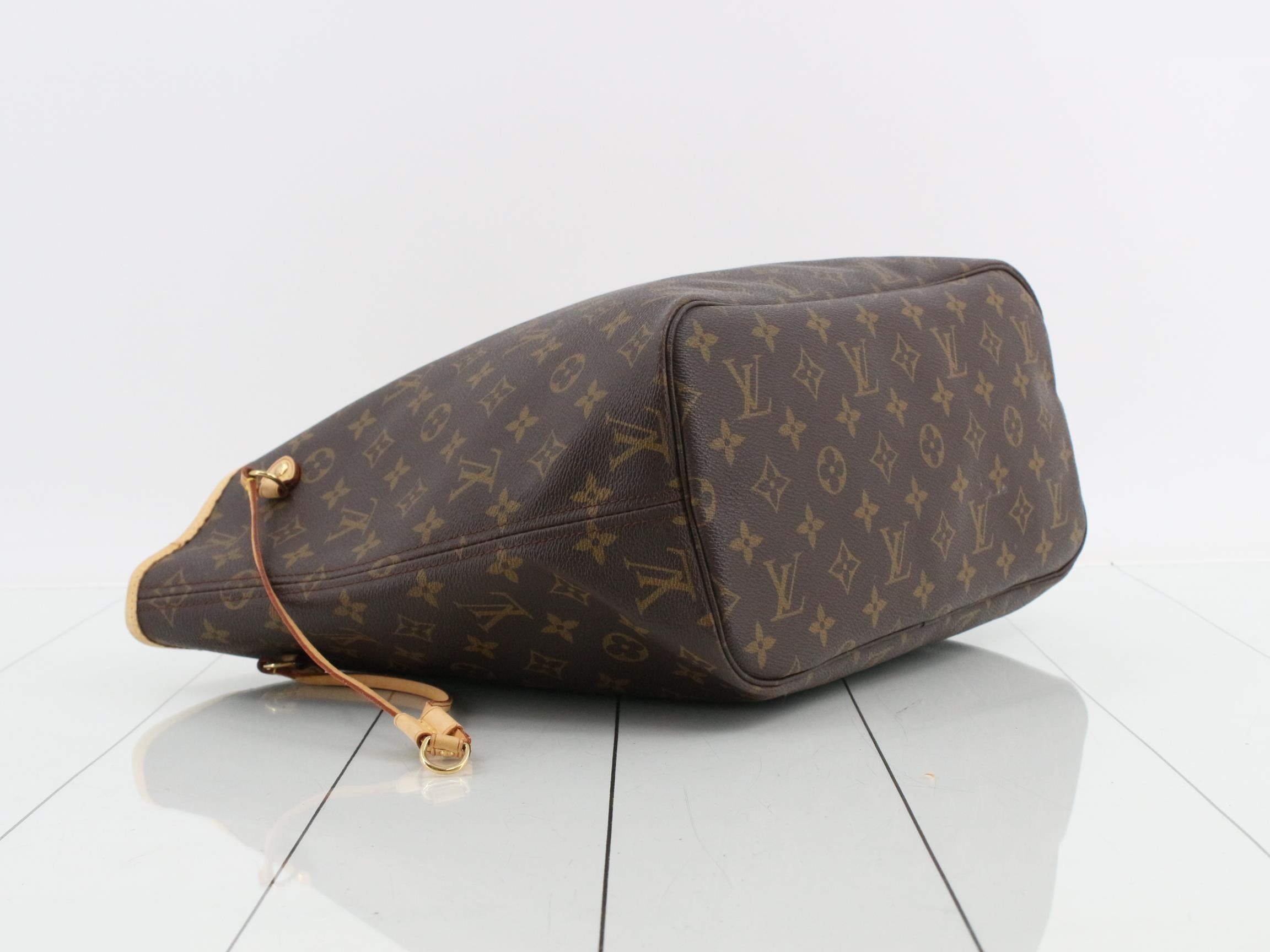 Monogram Neverfull MM Handbag — view 5