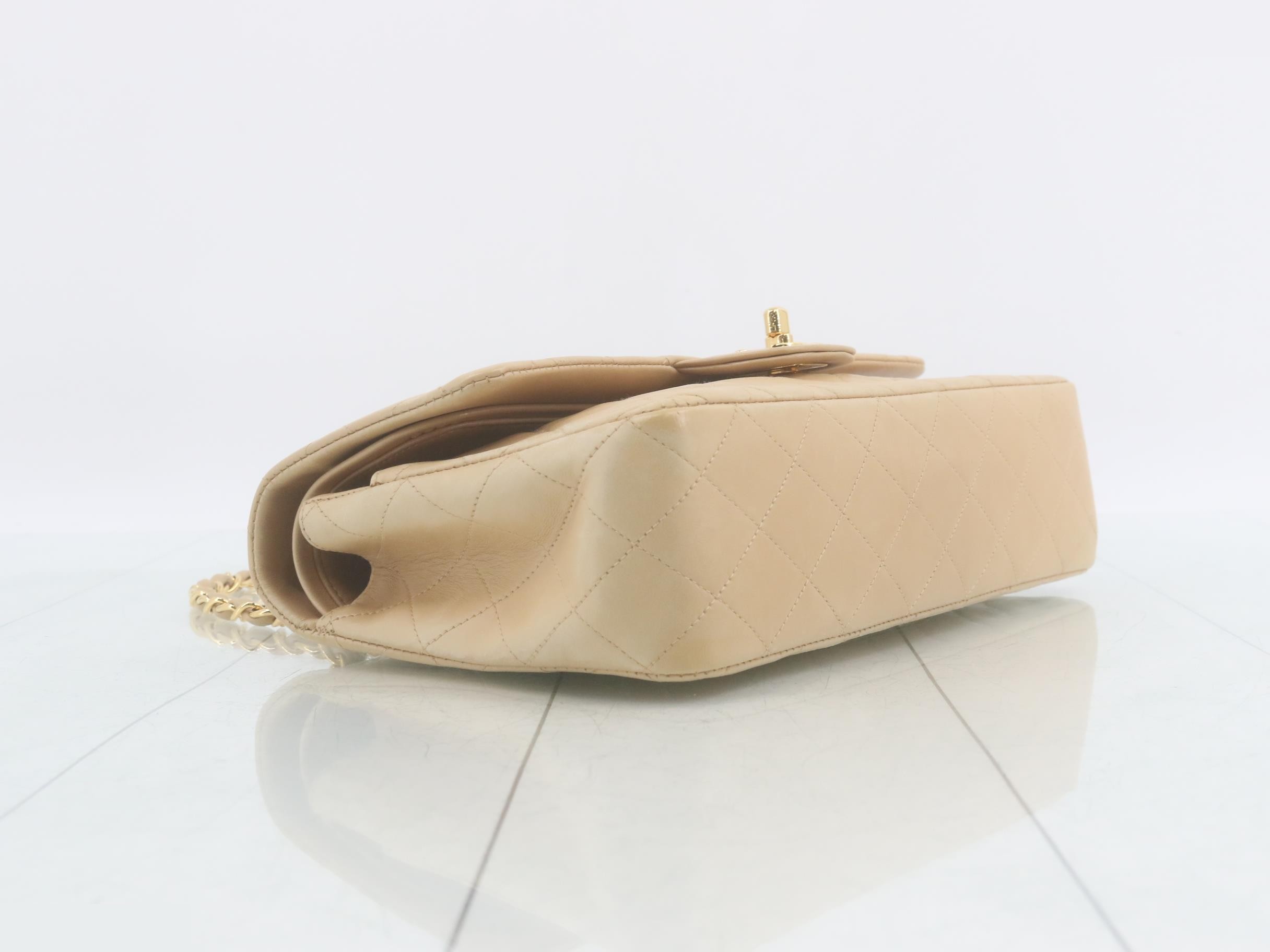 Chain shoulder bag, beige, with sticker and card. — view 5