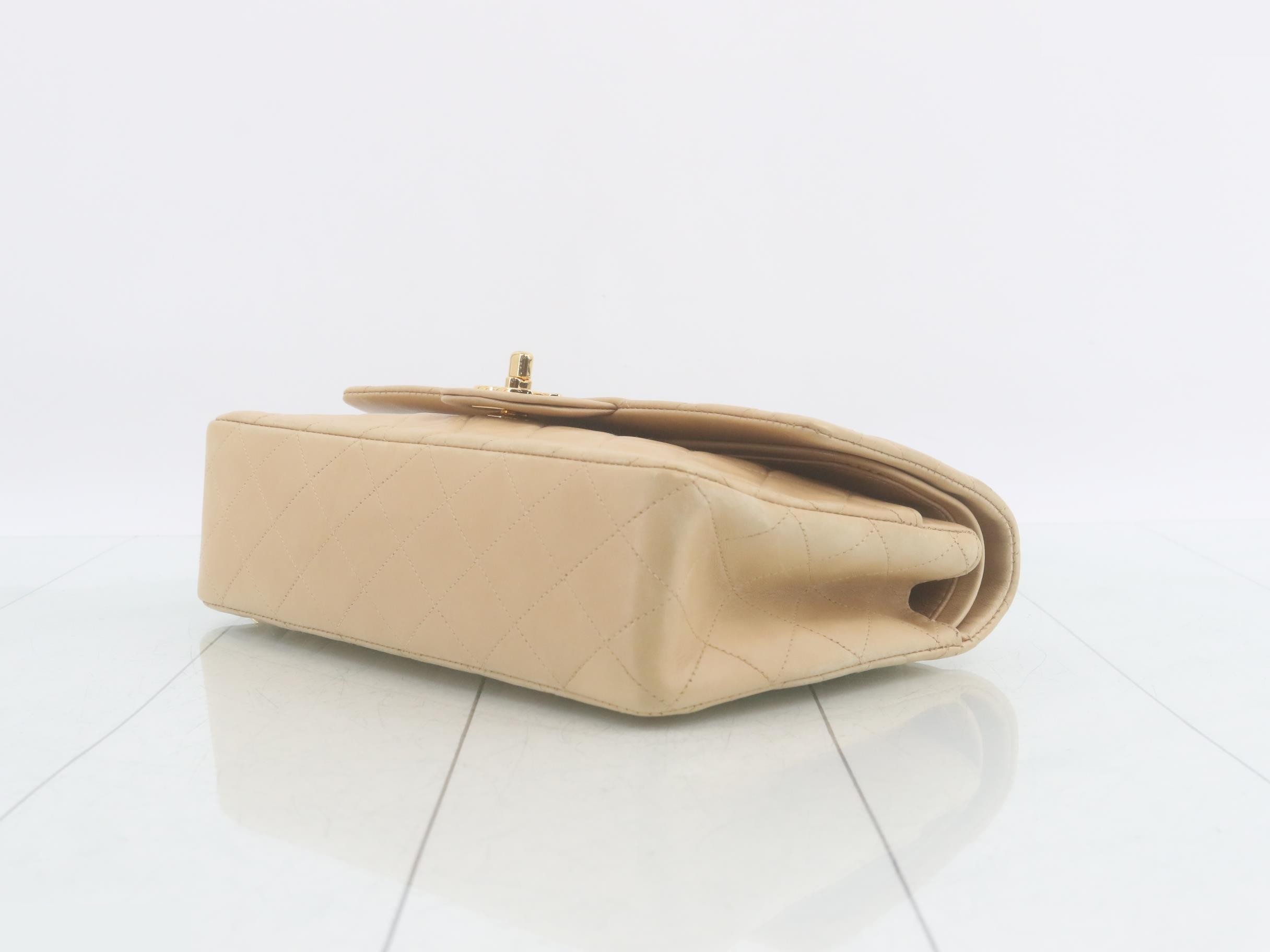 Chain shoulder bag, beige, with sticker and card. — view 6