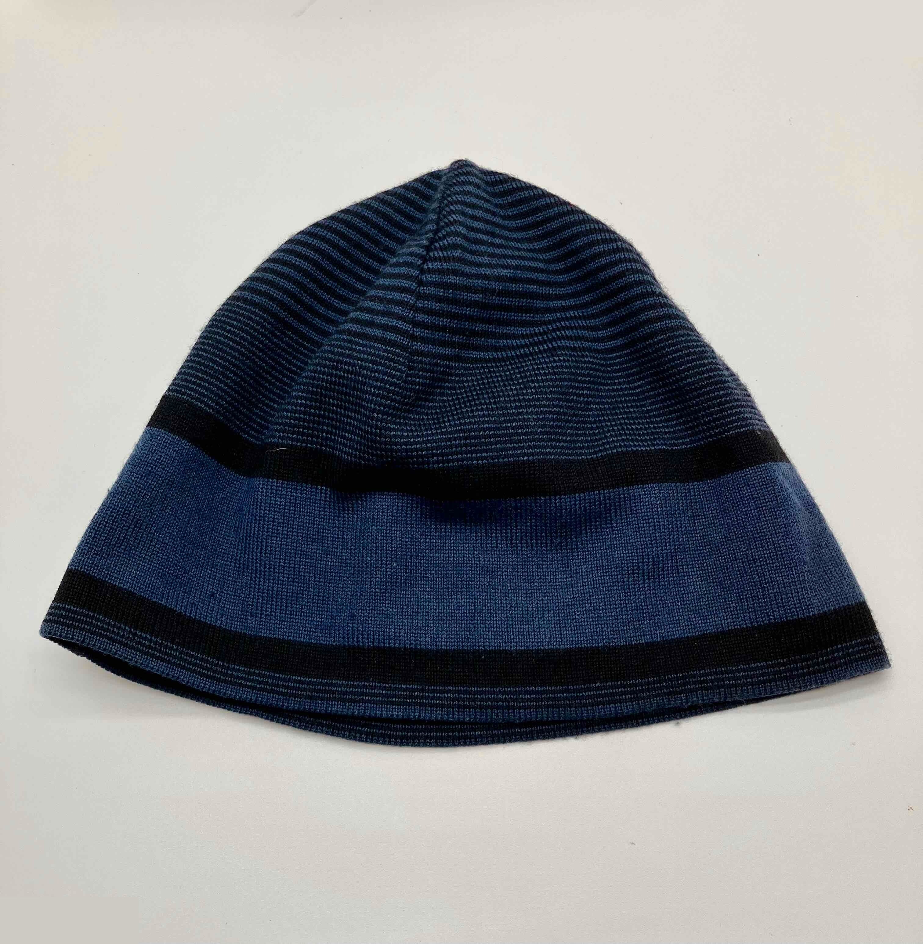 Beanie knit hat — view 3