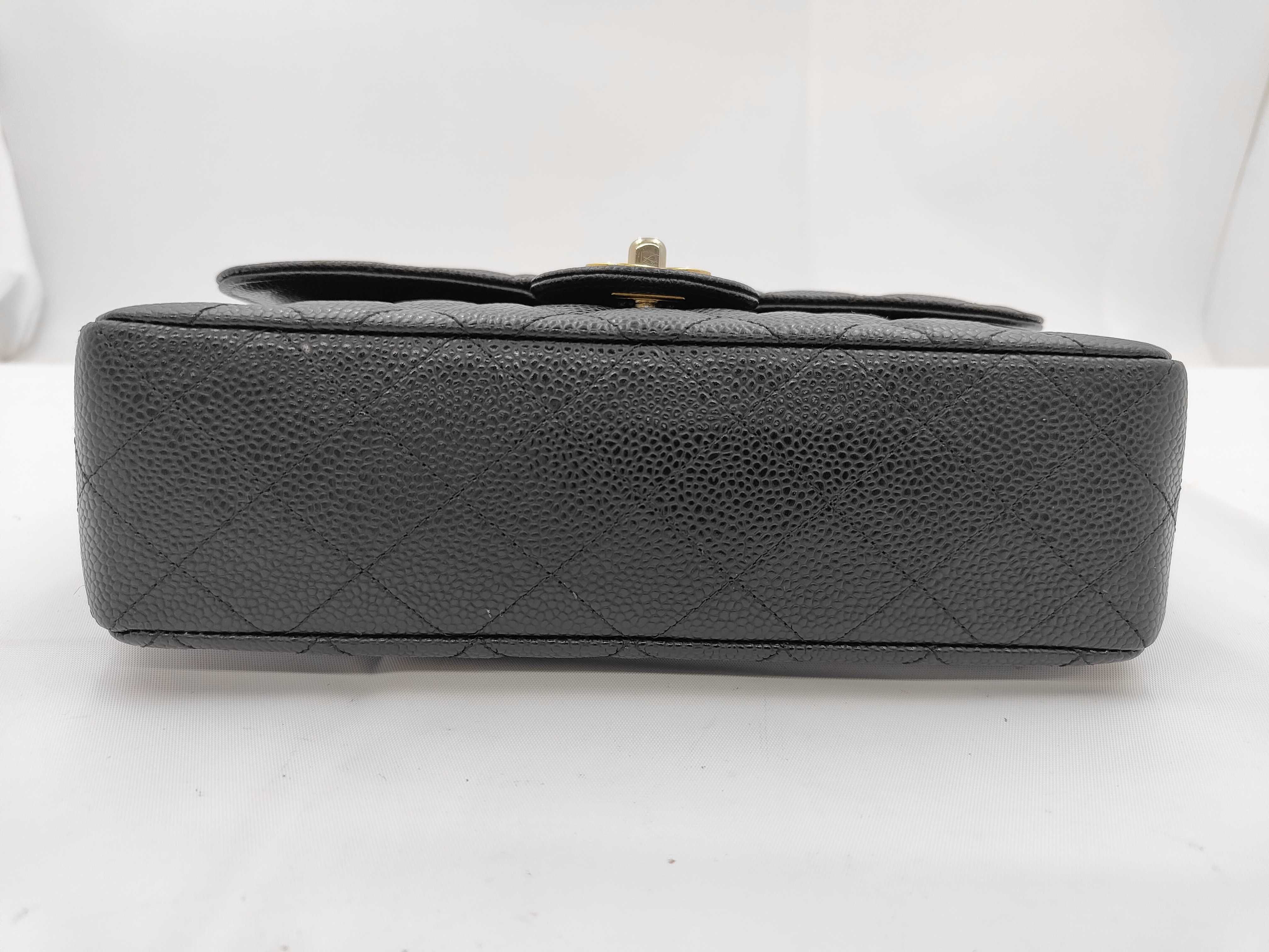Matelassé 23 Double Flap Caviar Black Chain Shoulder Bag — view 5