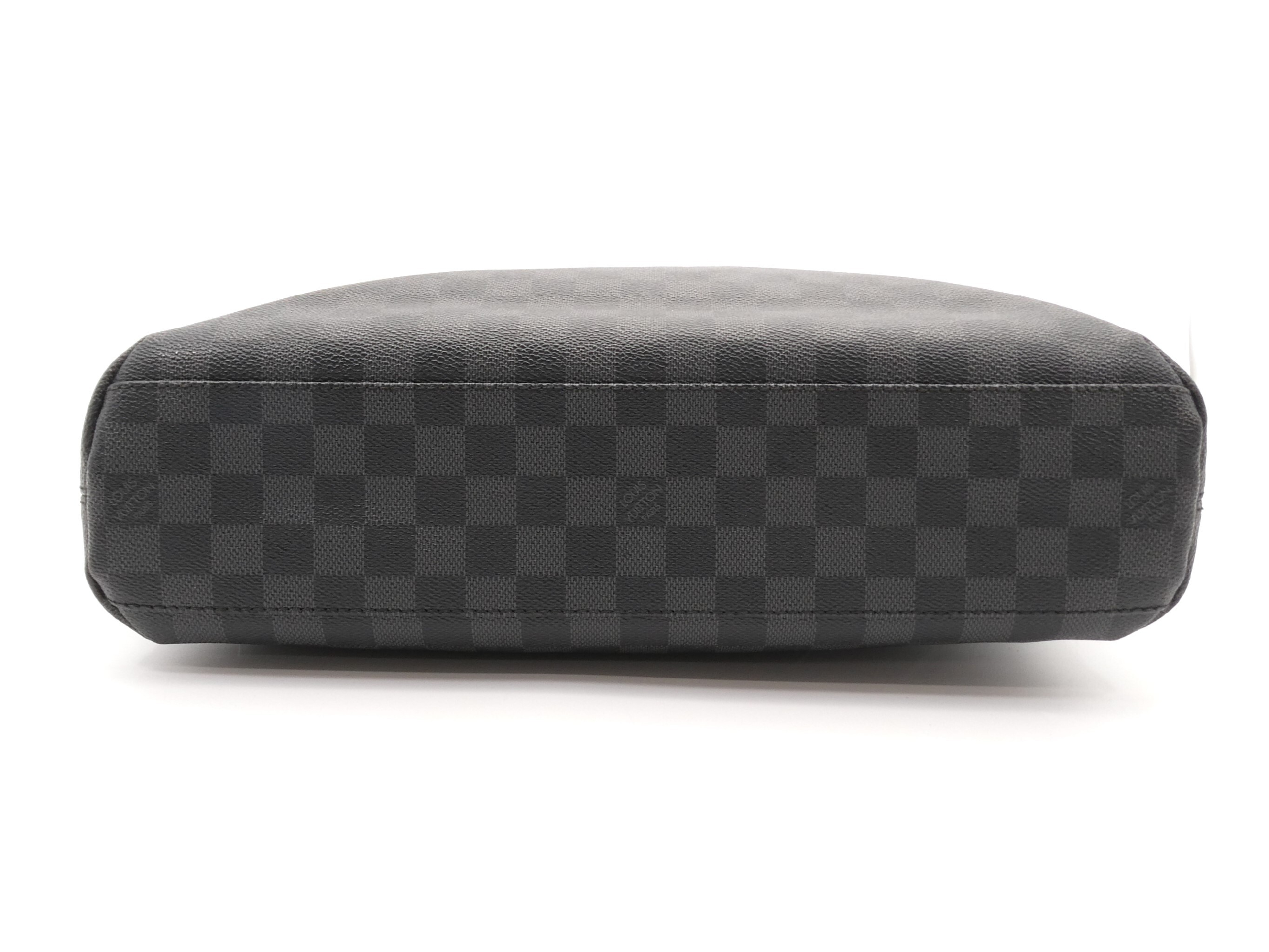 Damier Graphite Mick GM Shoulder Bag — view 5