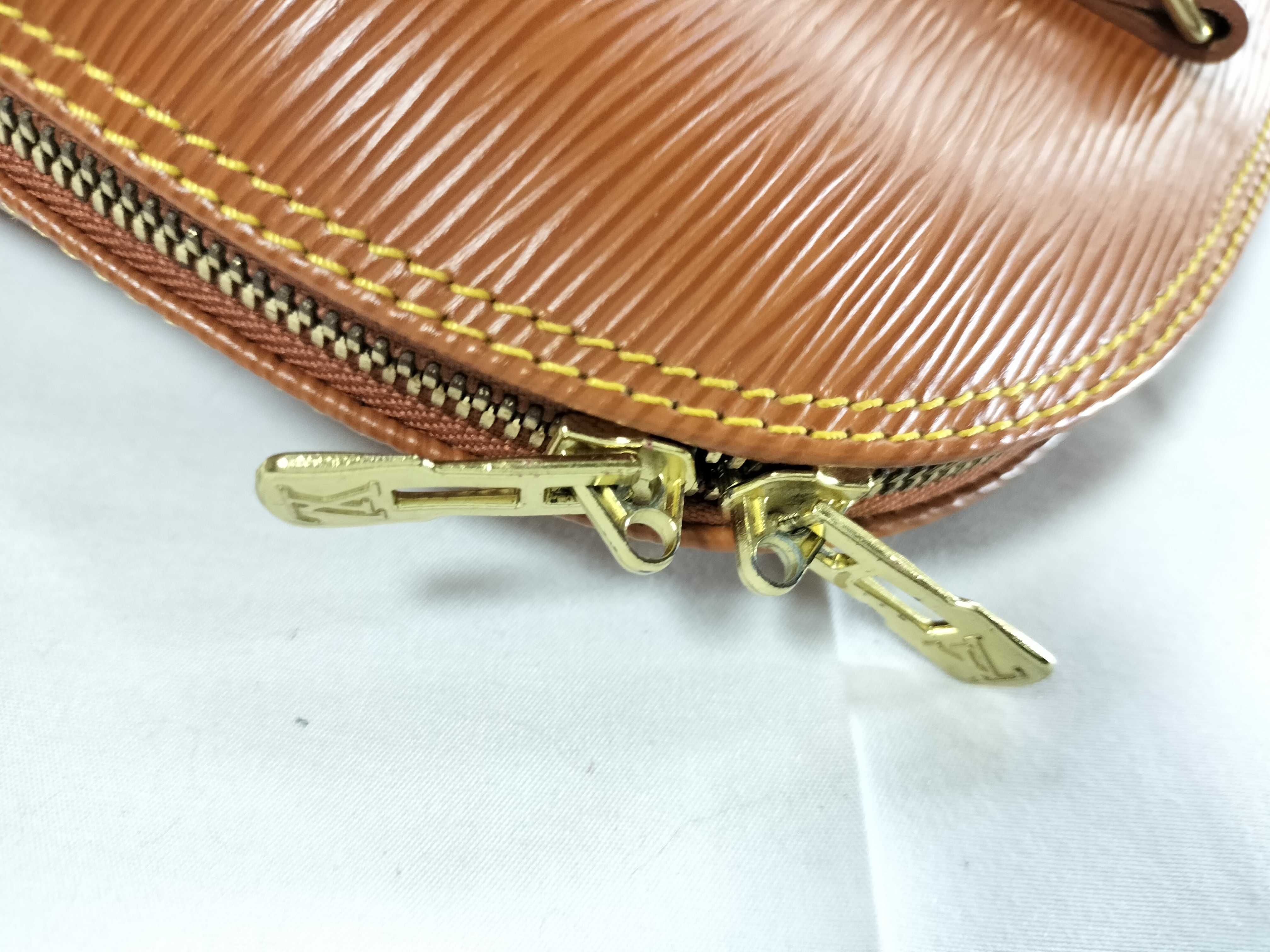 Epi Alma PM Brown Handbag — view 12