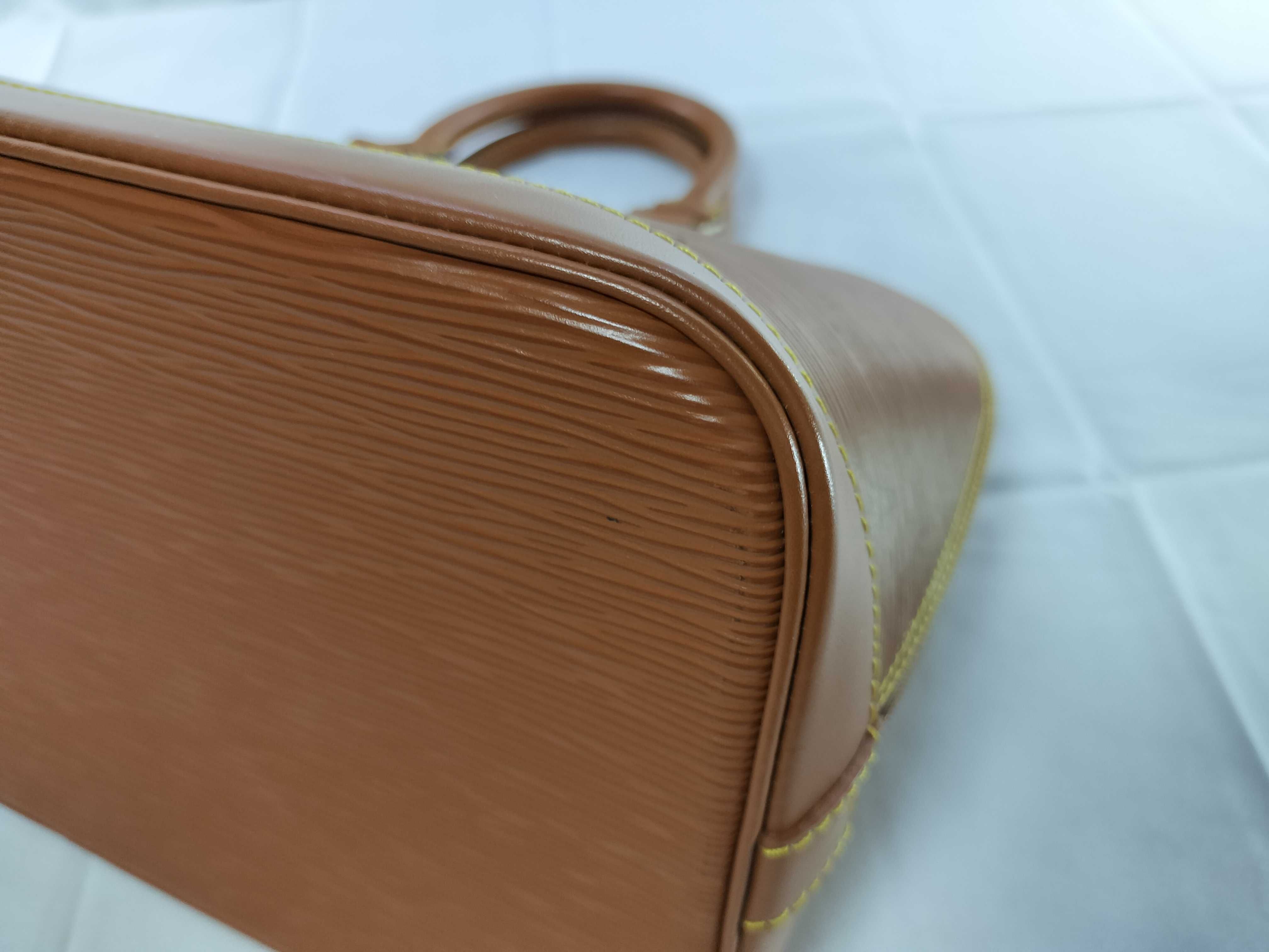 Epi Alma PM Brown Handbag — view 7