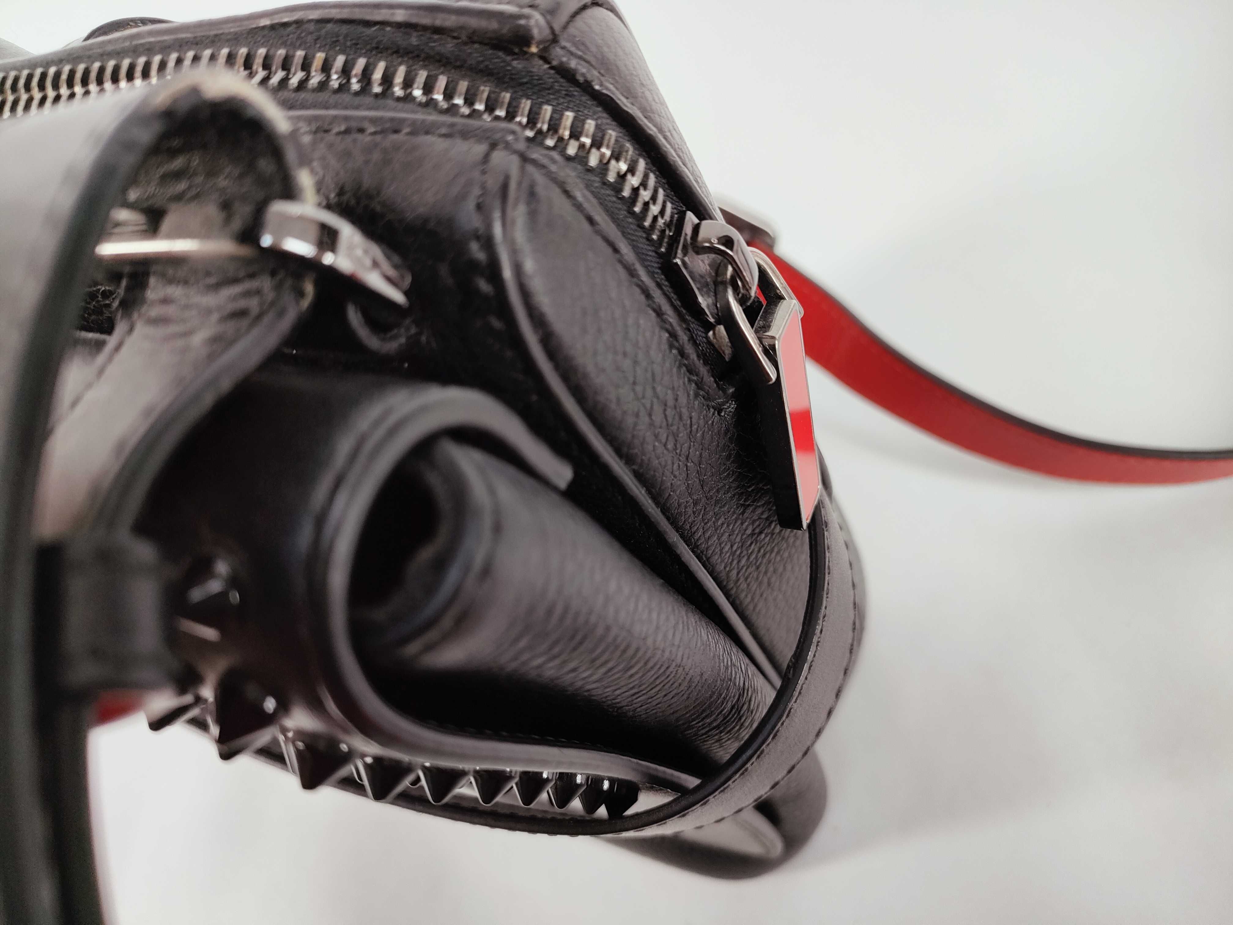 Rockstud Beneche Reporter Leather x Stud Shoulder Bag, Black — view 8