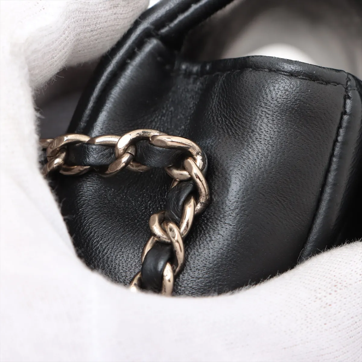 Matelasse Lambskin Chain Shoulder Bag Pearl Black Gold Hardware 29364216 29th Series — view 11
