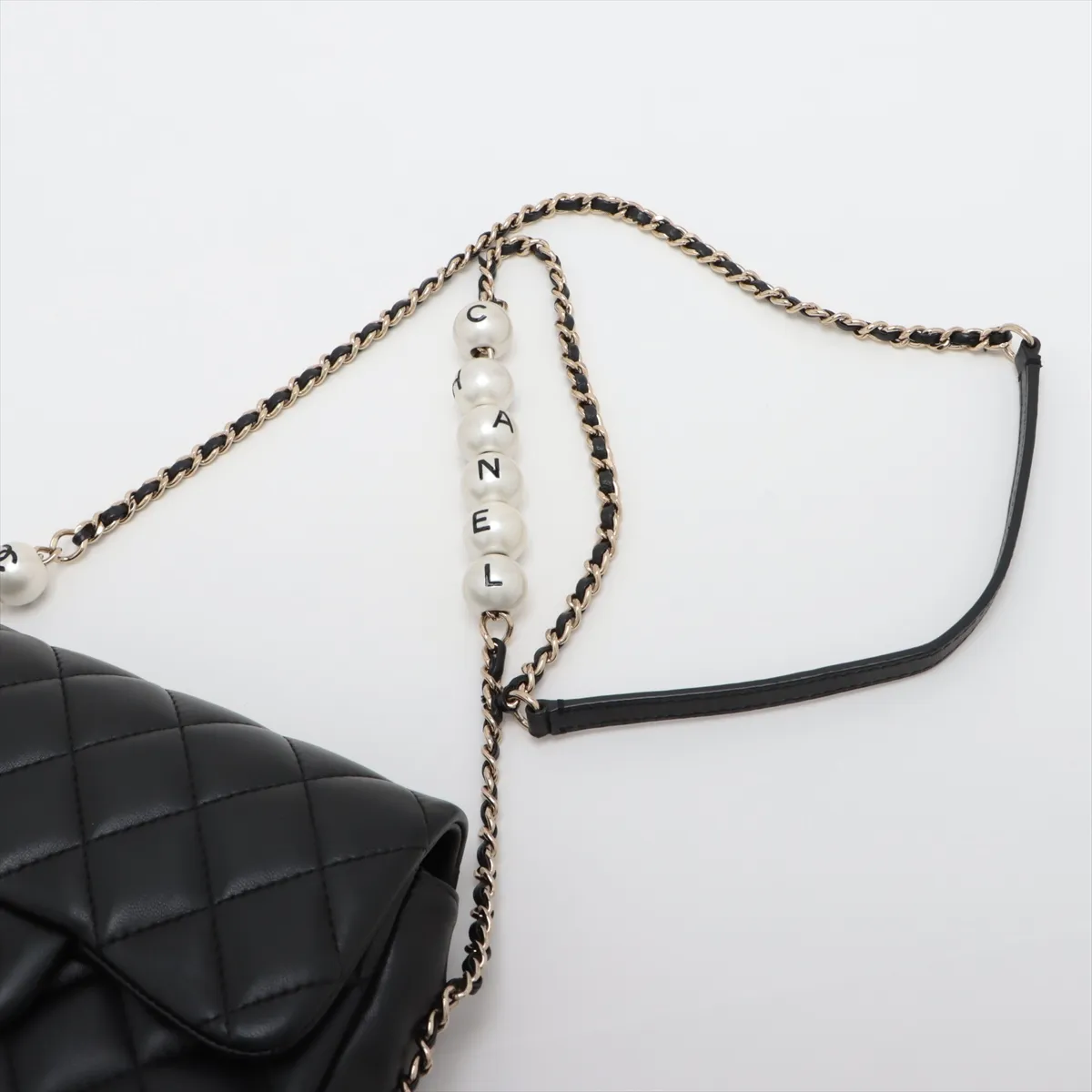 Matelasse Lambskin Chain Shoulder Bag Pearl Black Gold Hardware 29364216 29th Series — view 5