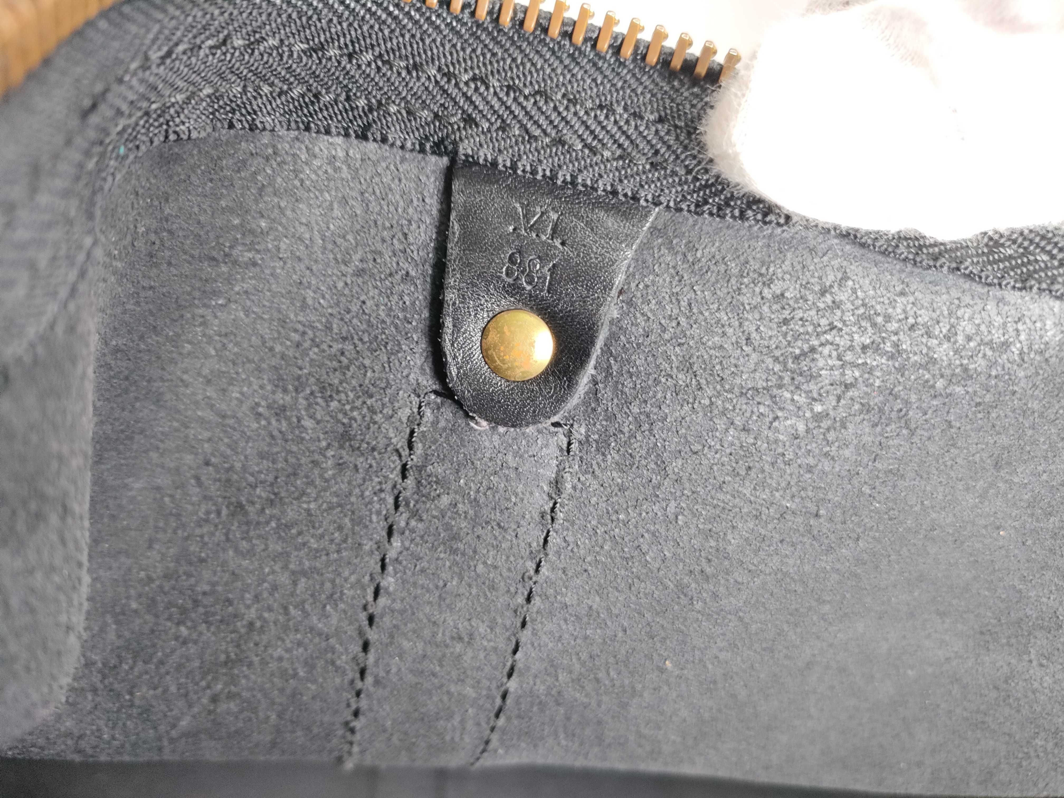 Epi LV Keepall 55 Black Boston Bag — view 14