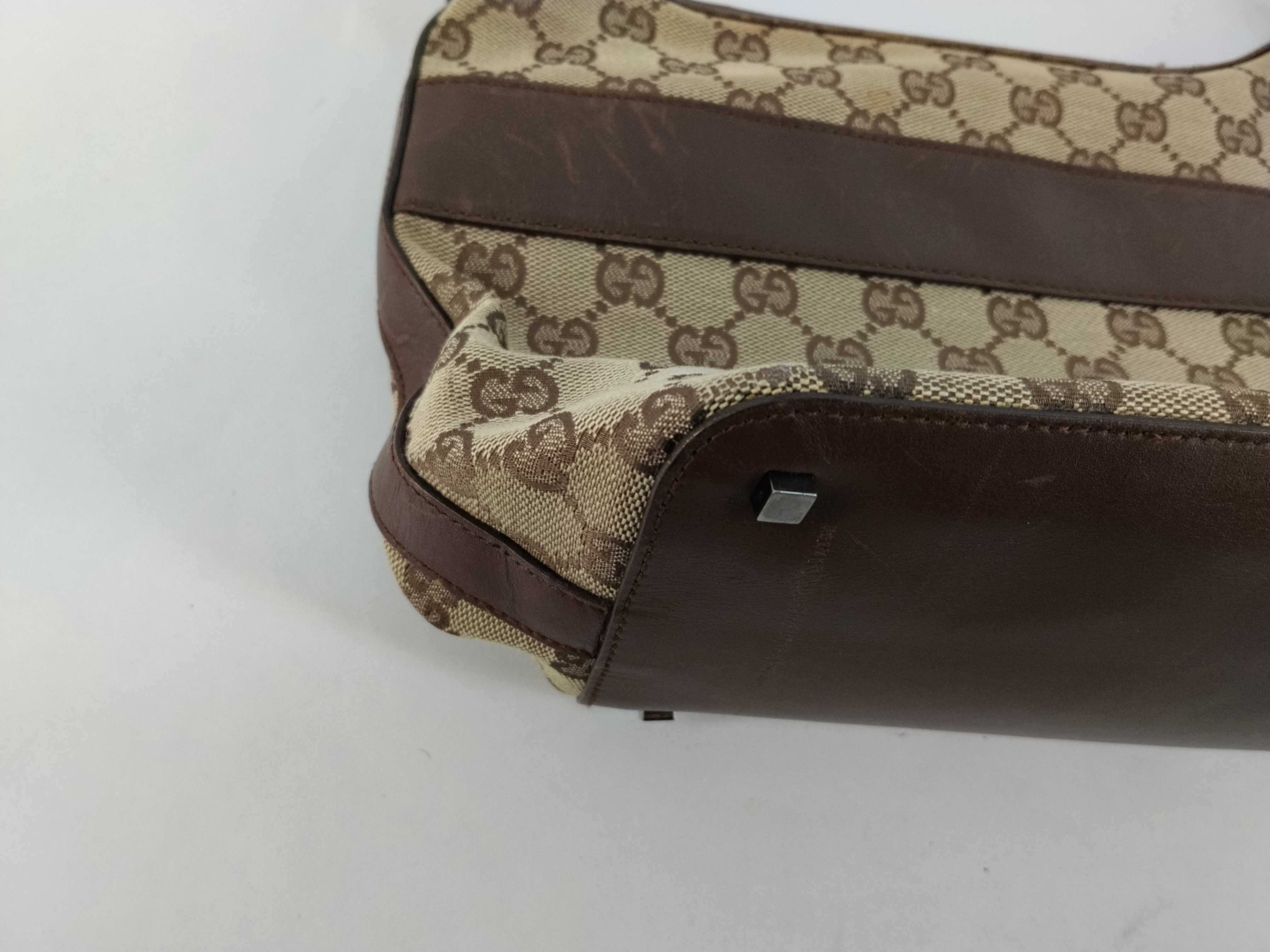 GG Canvas One-Shoulder Bag — view 6