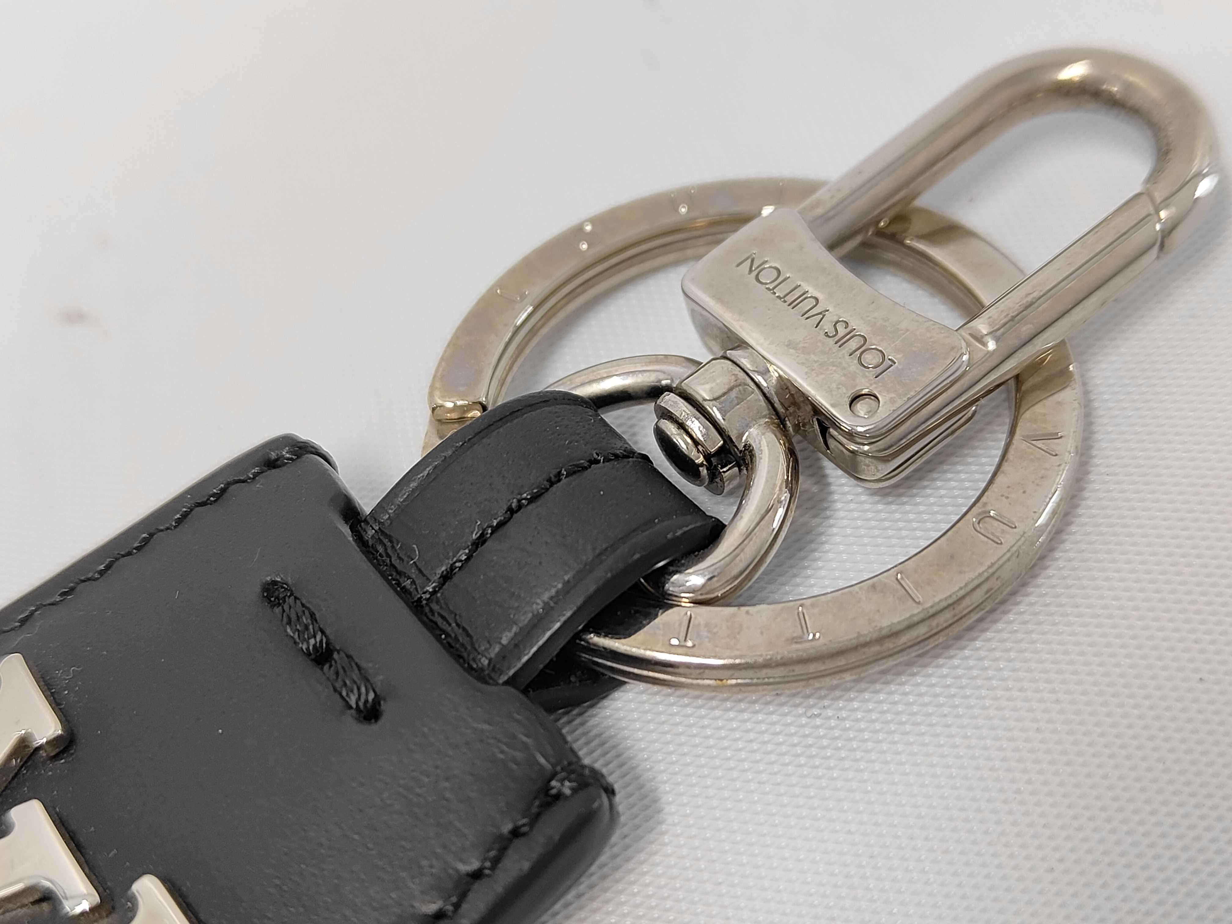 Keychain - LV Cloche Clé M68020 Key Case/Keychain — view 6
