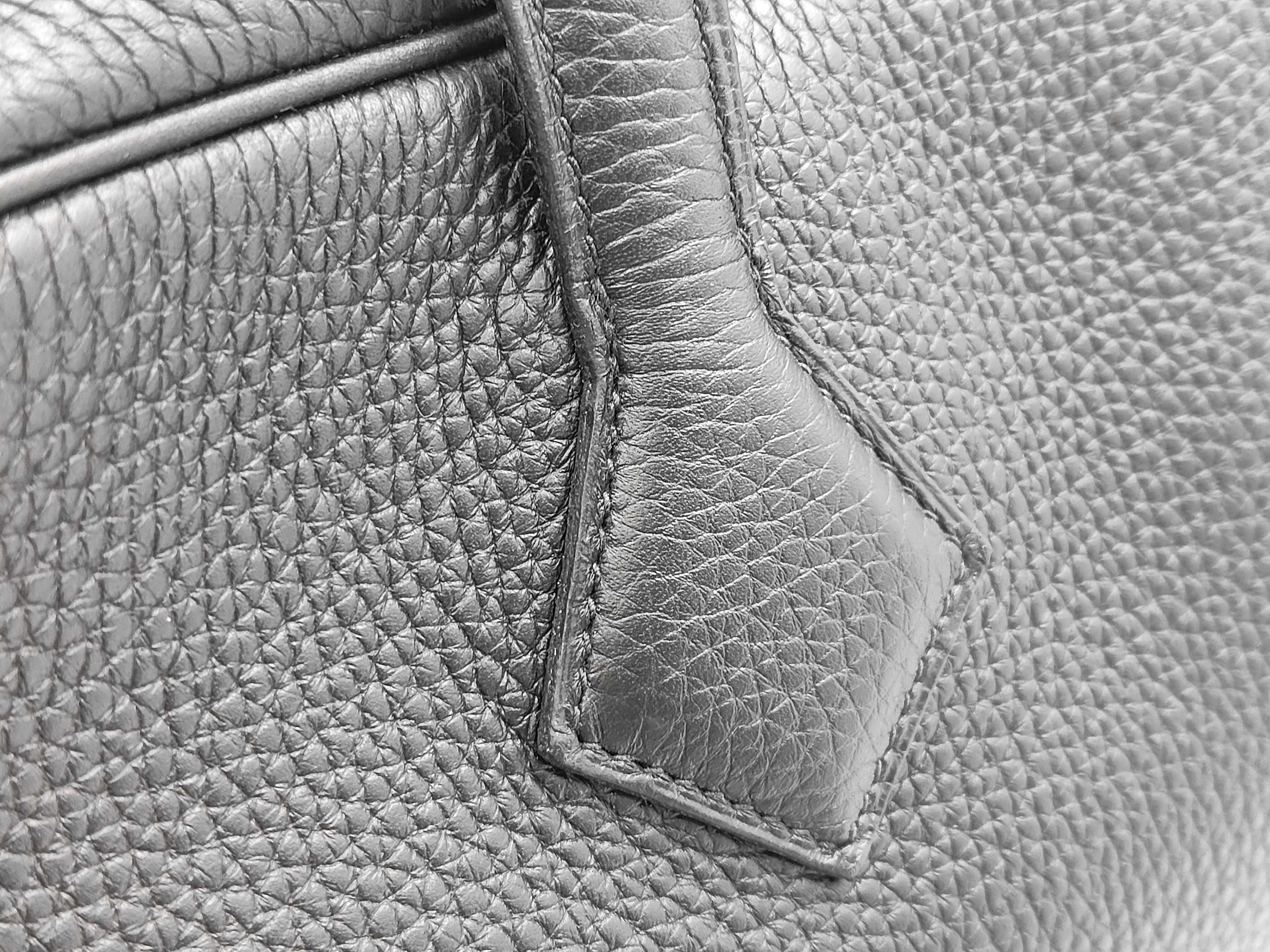 Victoria 41 Taurillon Clemence Black SS B Stamp Handbag — view 5