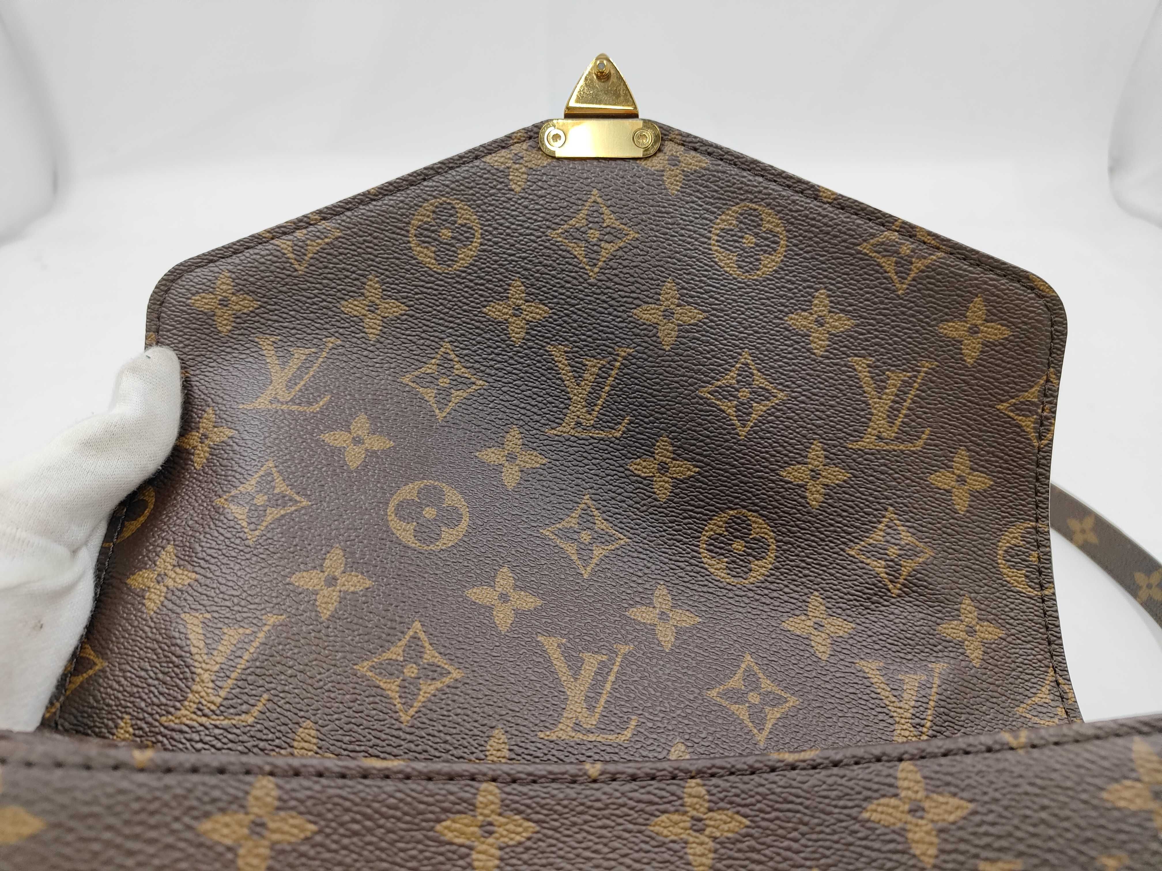 Monogram Pochette Métis M44875 Shoulder Bag — view 9