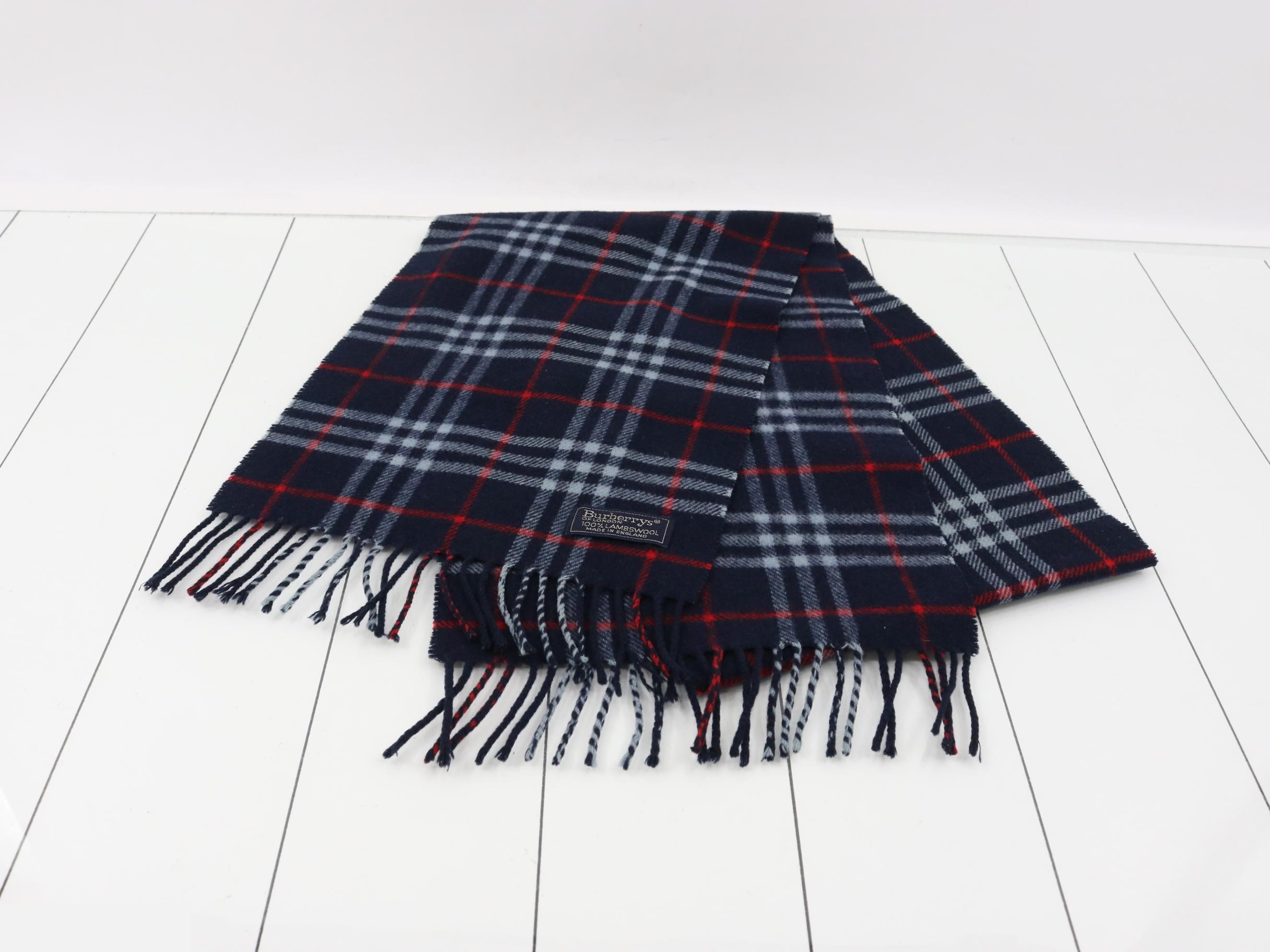 Nova Check Scarf, Navy — view 2