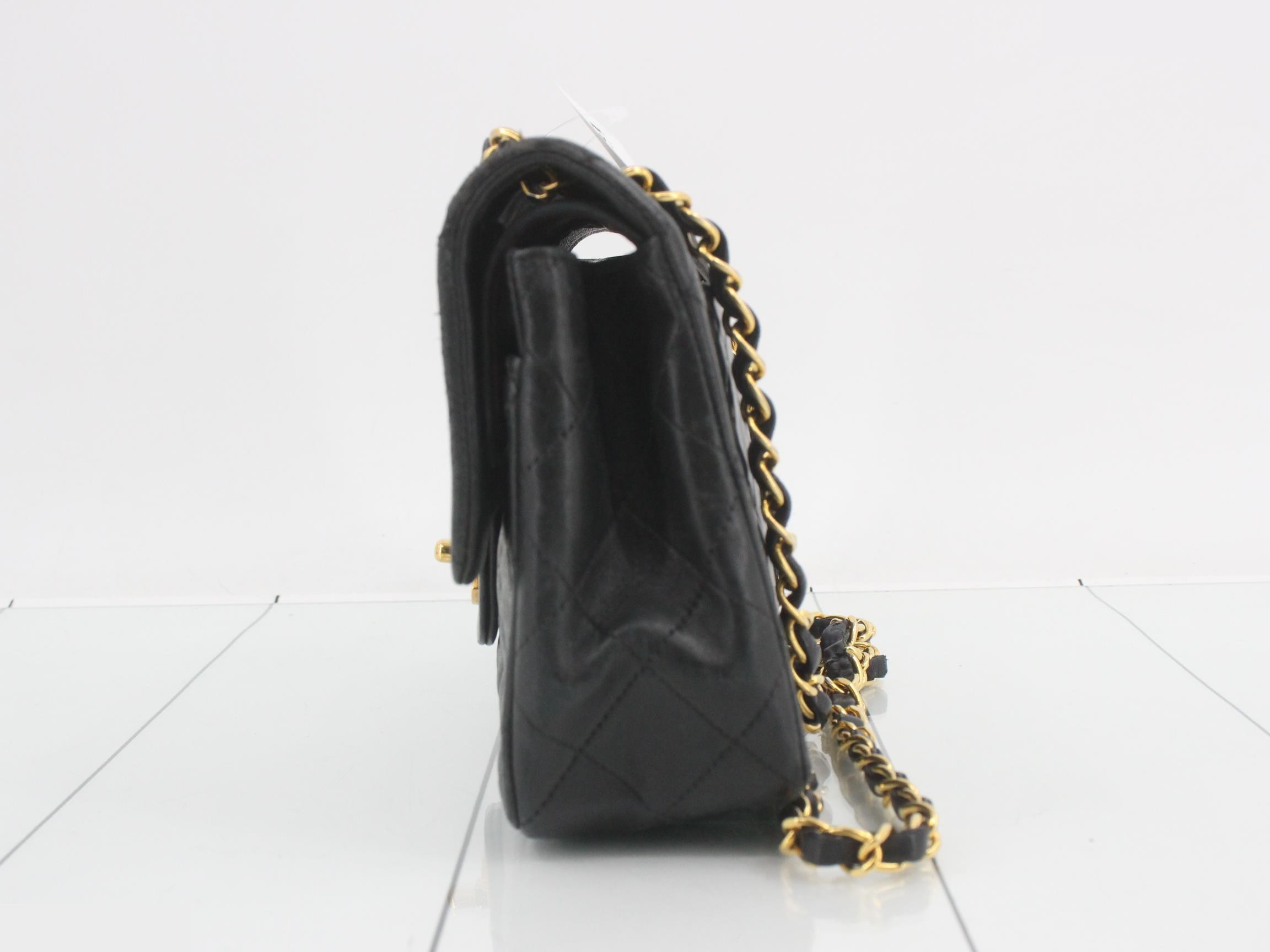 Matelassé (bag) - Shoulder bag — view 3