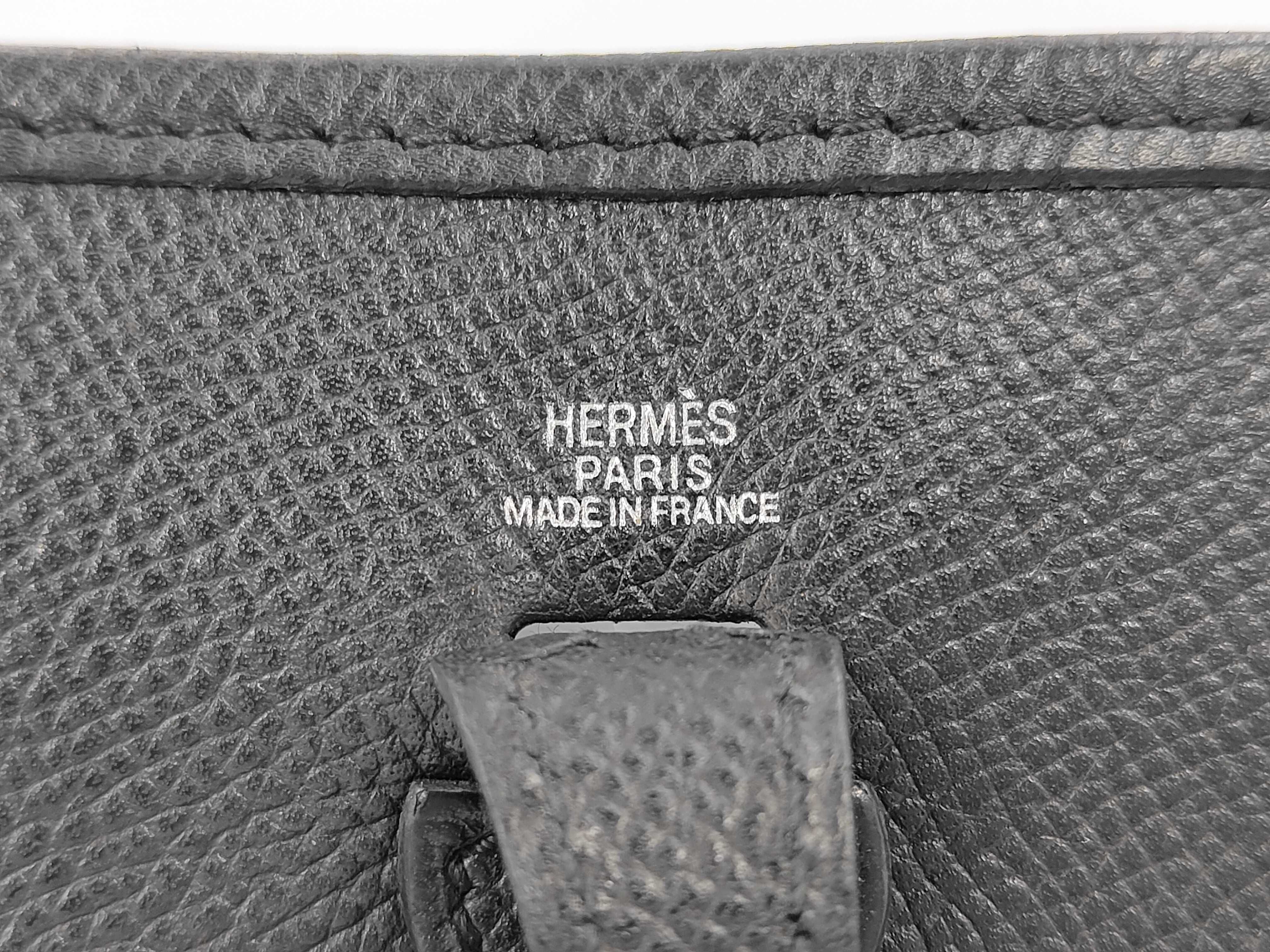 Evelyne TPM160H stamped shoulder bag, black. — view 9