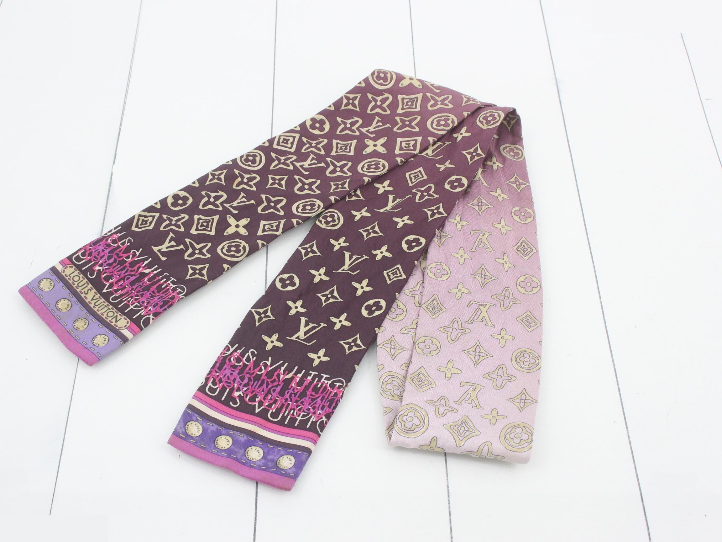 Scarf, no tag. — view 2