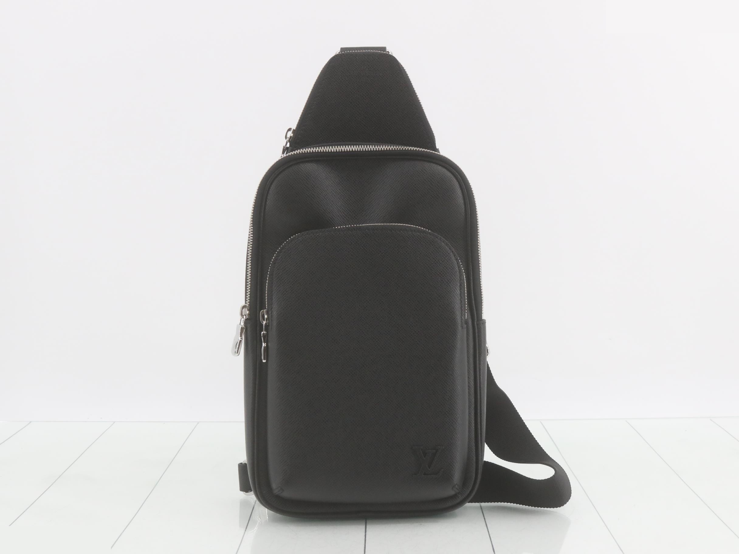 Avenue Slingbag