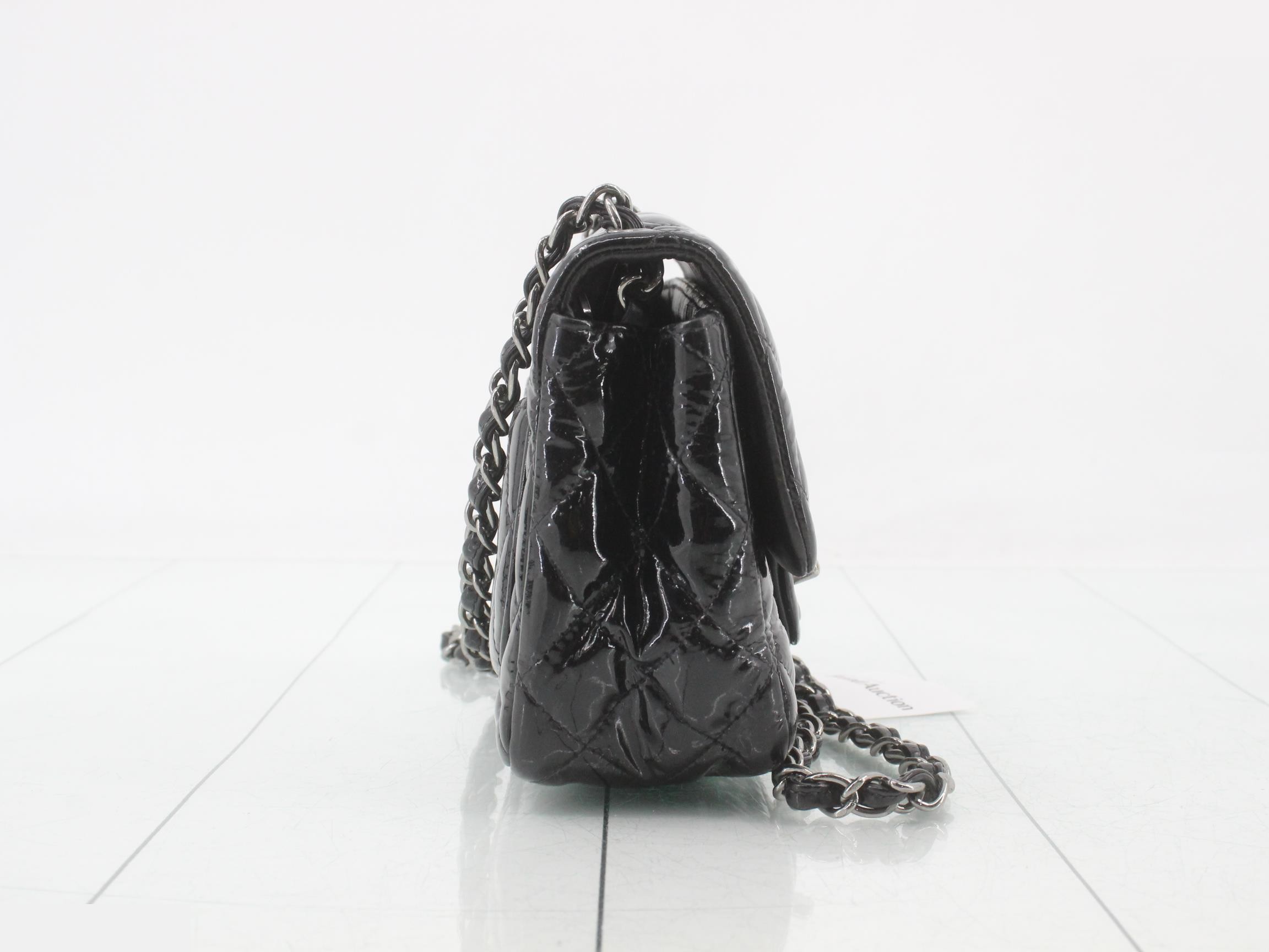 Matelassé enamel chain shoulder bag — view 4